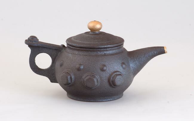 鹿港窯禮品館│陶瓷 手作 茶壺 鐵鏽螺絲紋 手拉坏壺