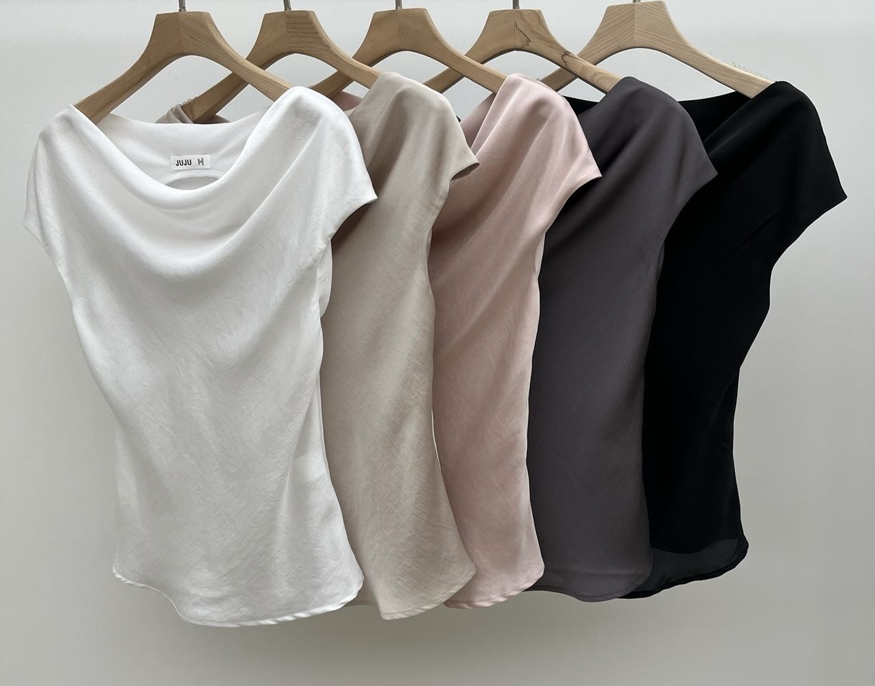 不規則領口氣質上衣