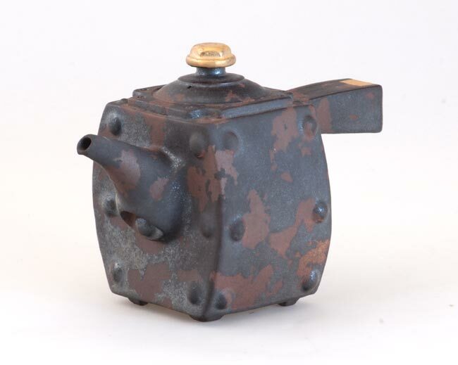 鹿港窯禮品館│陶瓷 手作 茶壺 斑剝銅鏽 陶板壺