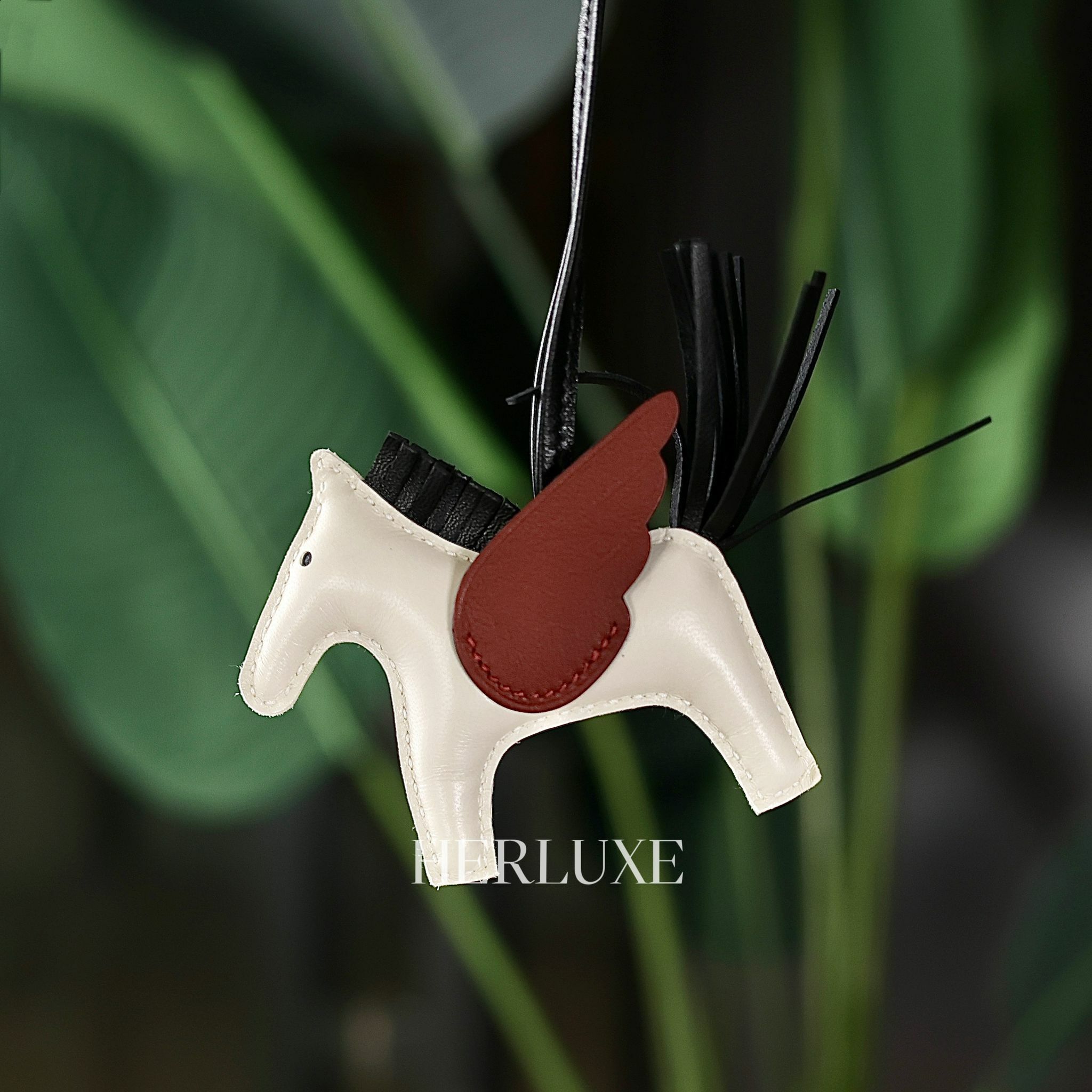 Rodeo pegase pm 10 craie/ 89 noir / 55 rouge