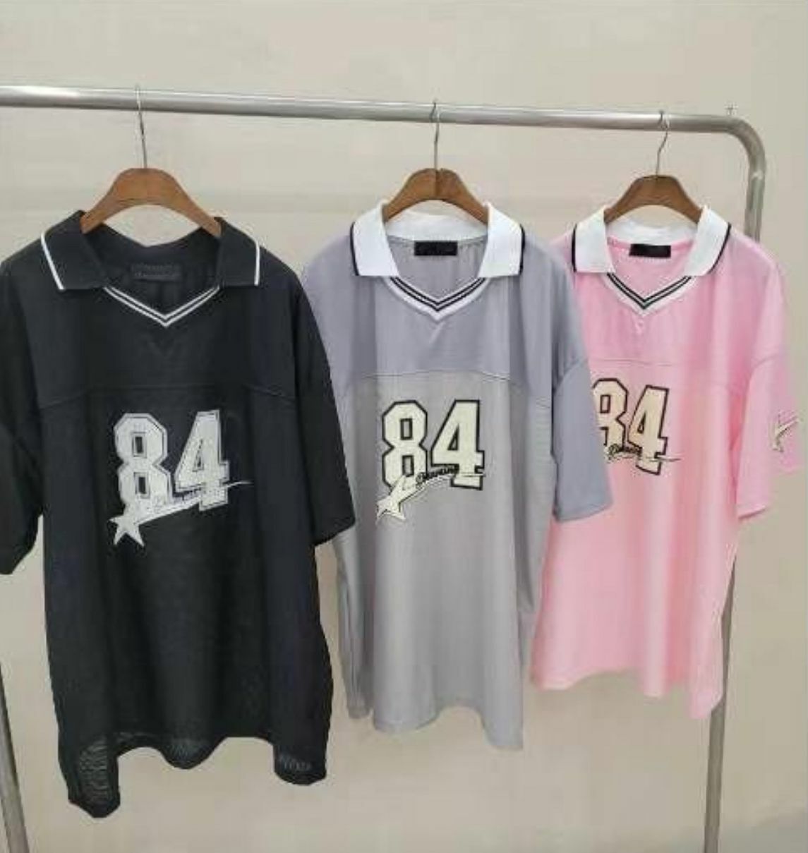 反V領數字圖案短袖Tee T5380