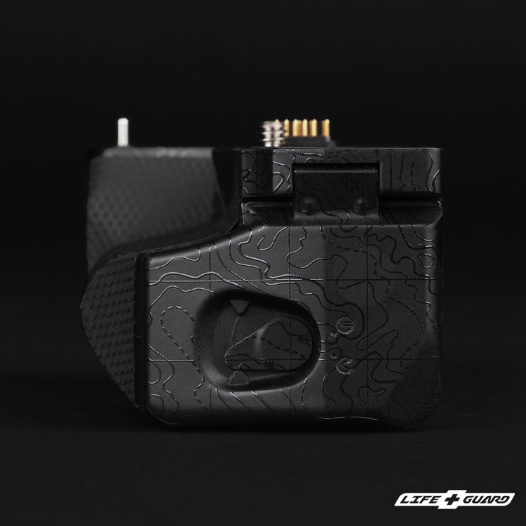 OM SYSTEM HLD-10 質感貼膜，LIFE+GUARD 設計風格