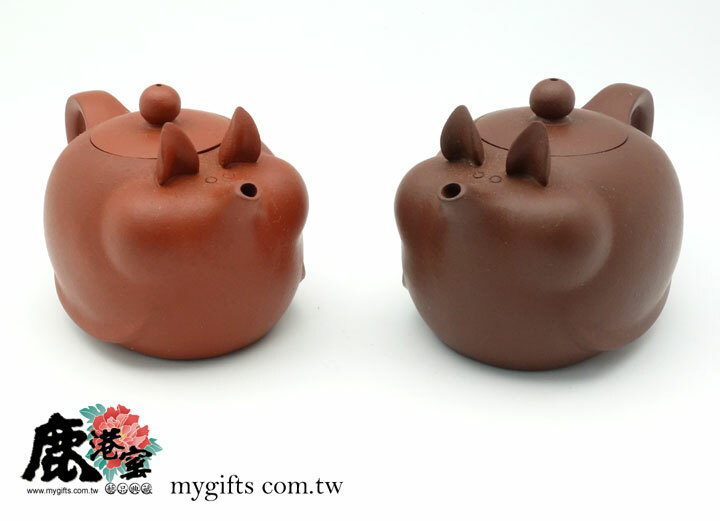 鹿港窯禮品館│意象十二生肖【豬寶寶】 紫砂、朱砂一對