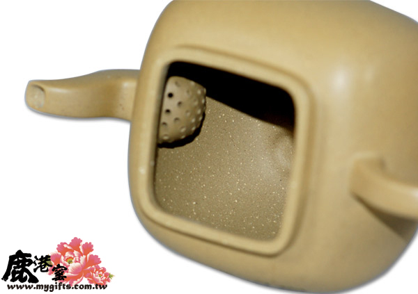 鹿港窯禮品館│意象紫砂茶壺【四方足壺】 段泥