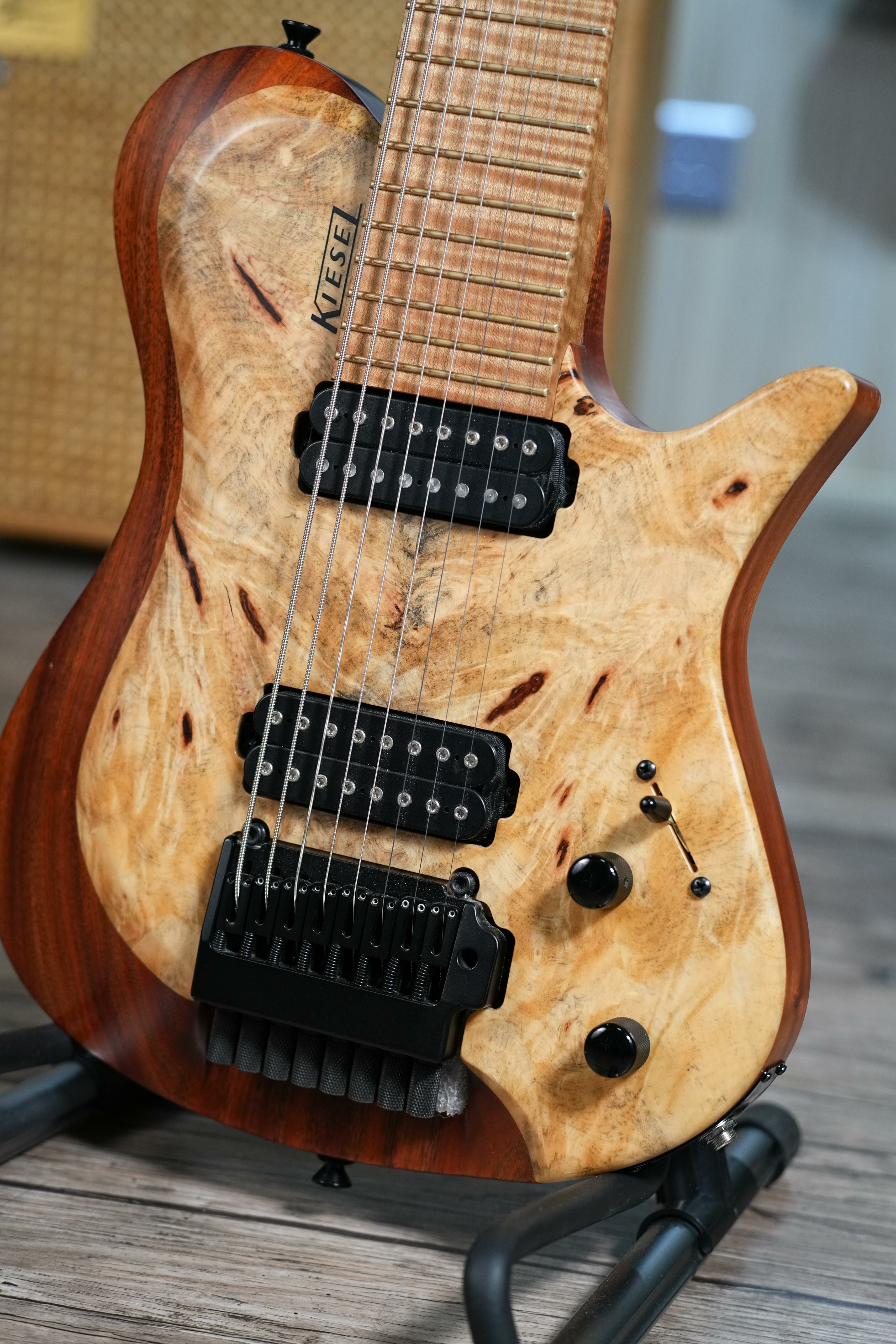 Kiesel ZM8 Zeus 8弦 Headlessギター Kiesel ZM8 Zeus 8弦 Headlessギター