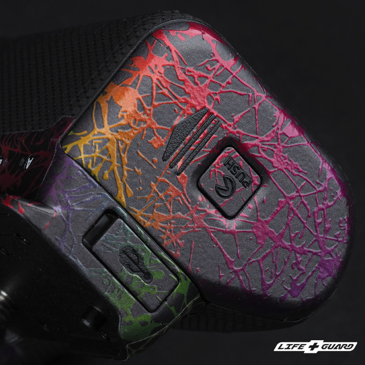 LIFE+GUARD 貼膜安裝示意，適用 Nikon MB-N12