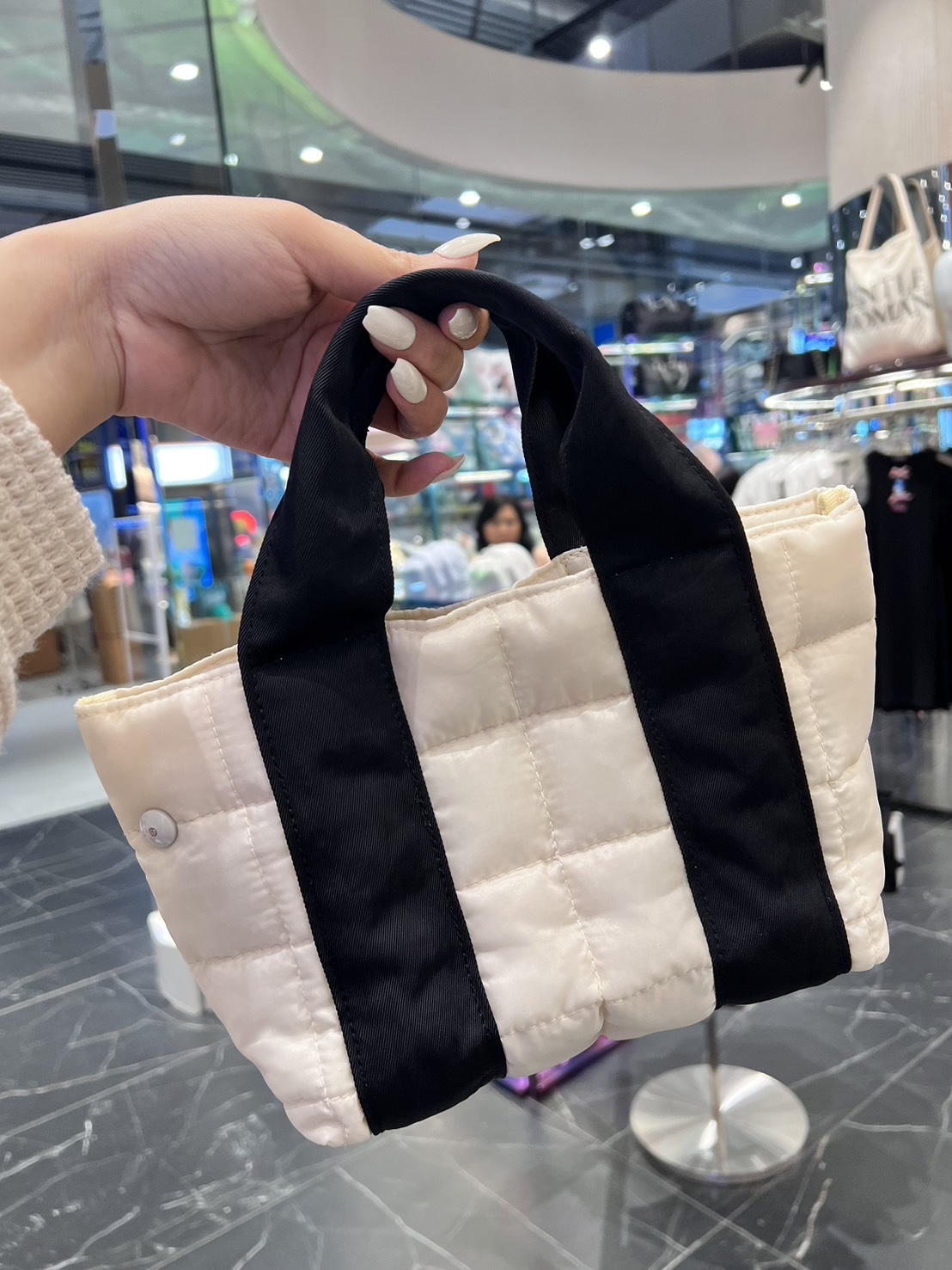 #泰國連線 現貨 GENTLE WOMAN 可側背 手提小包 兩色