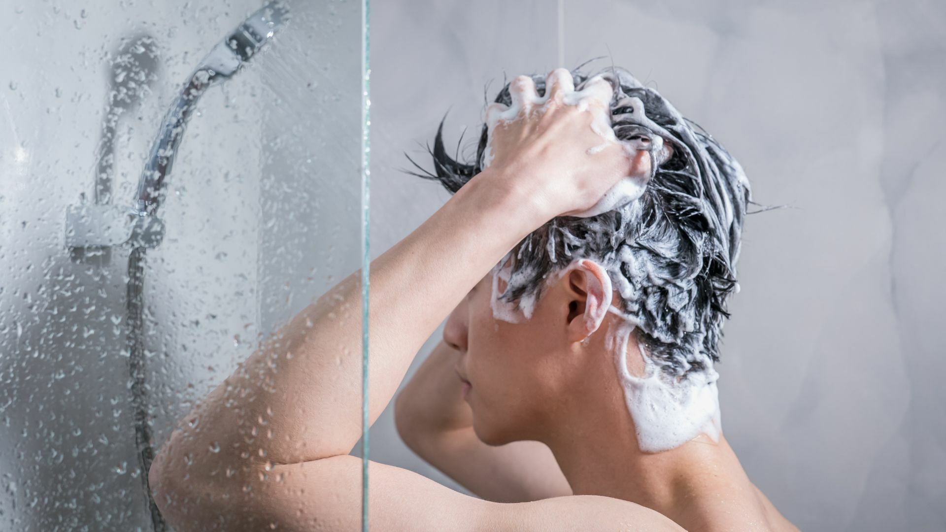 溫水洗頭防止頭皮過敏