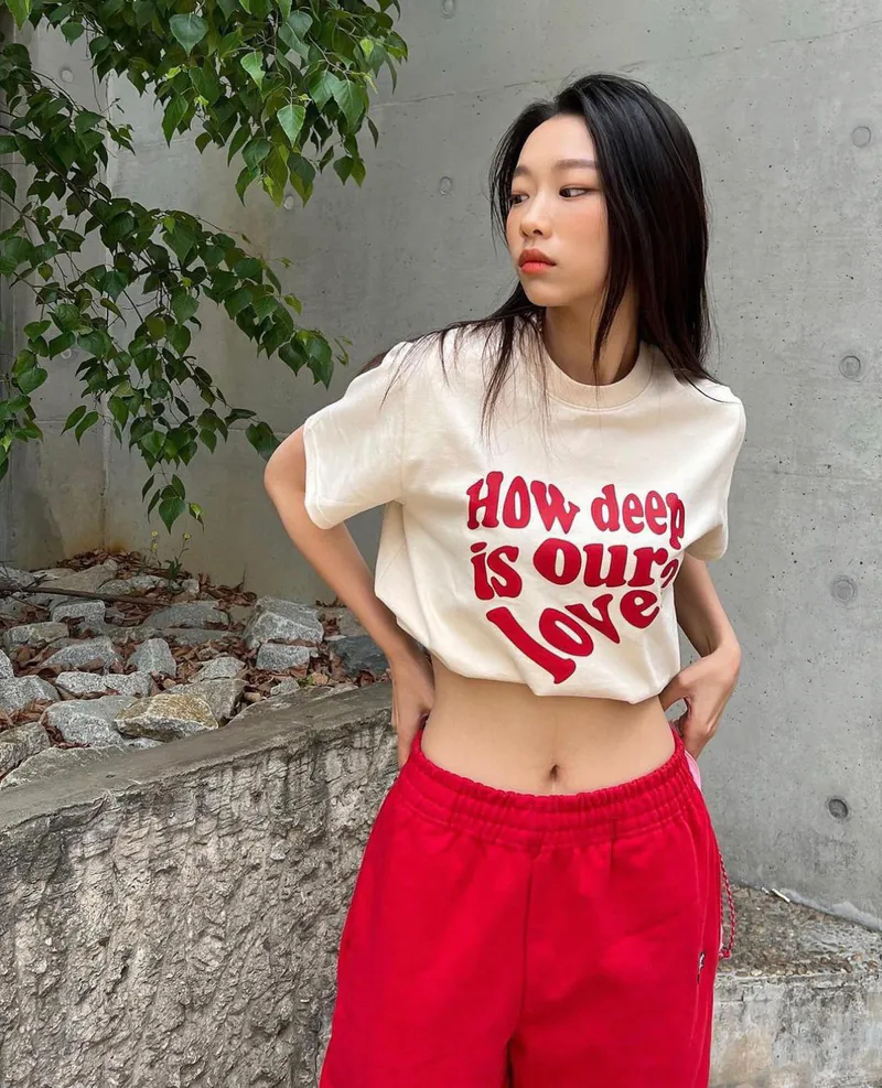 韓國品牌 < LUV IS TRUE > IN LOVE TEE[限時優惠!]