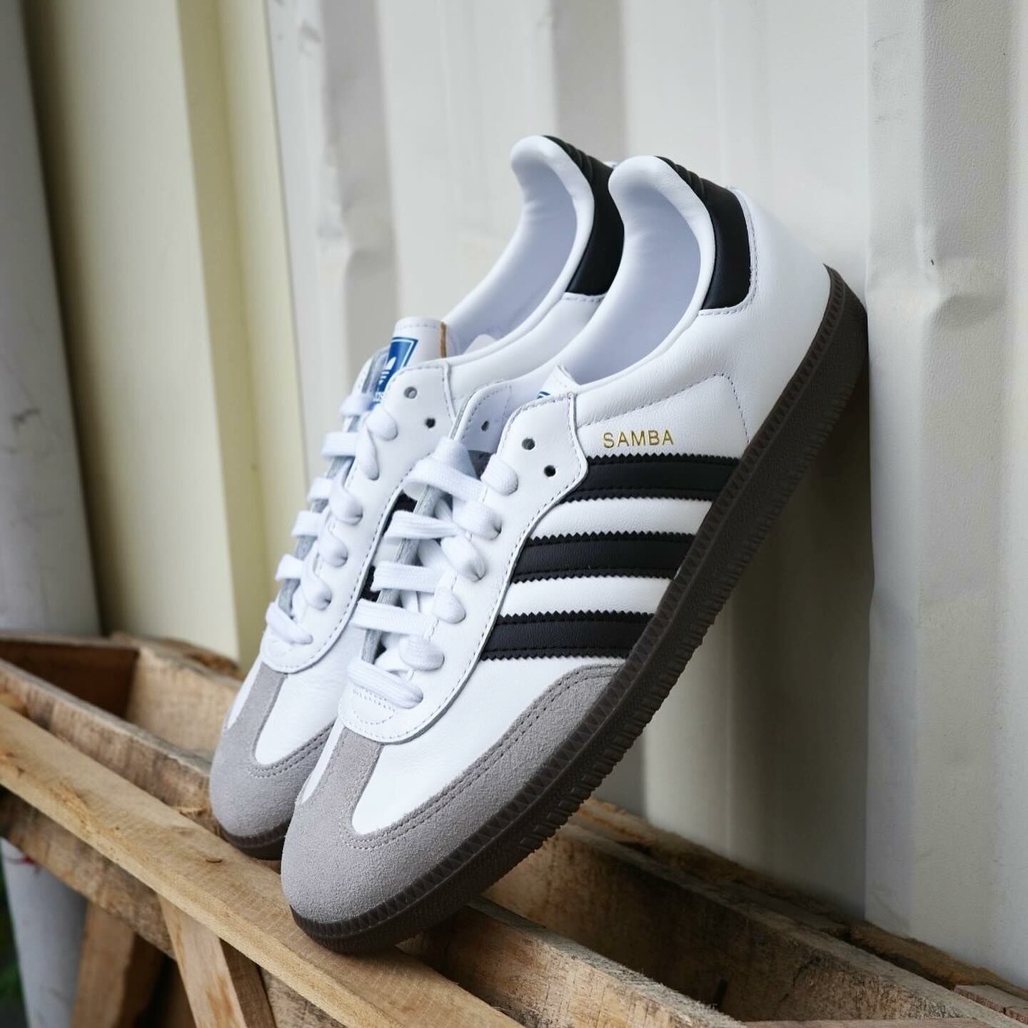 Adidas samba og 白色黑線B75806