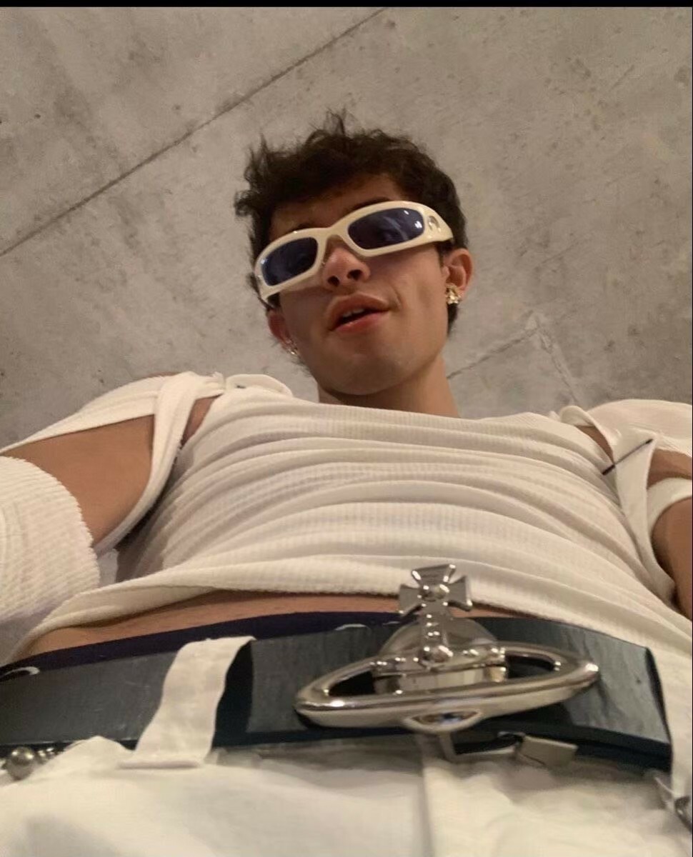 Vivienne Westwood 經典款 銀頭土星Logo 皮帶 西太后