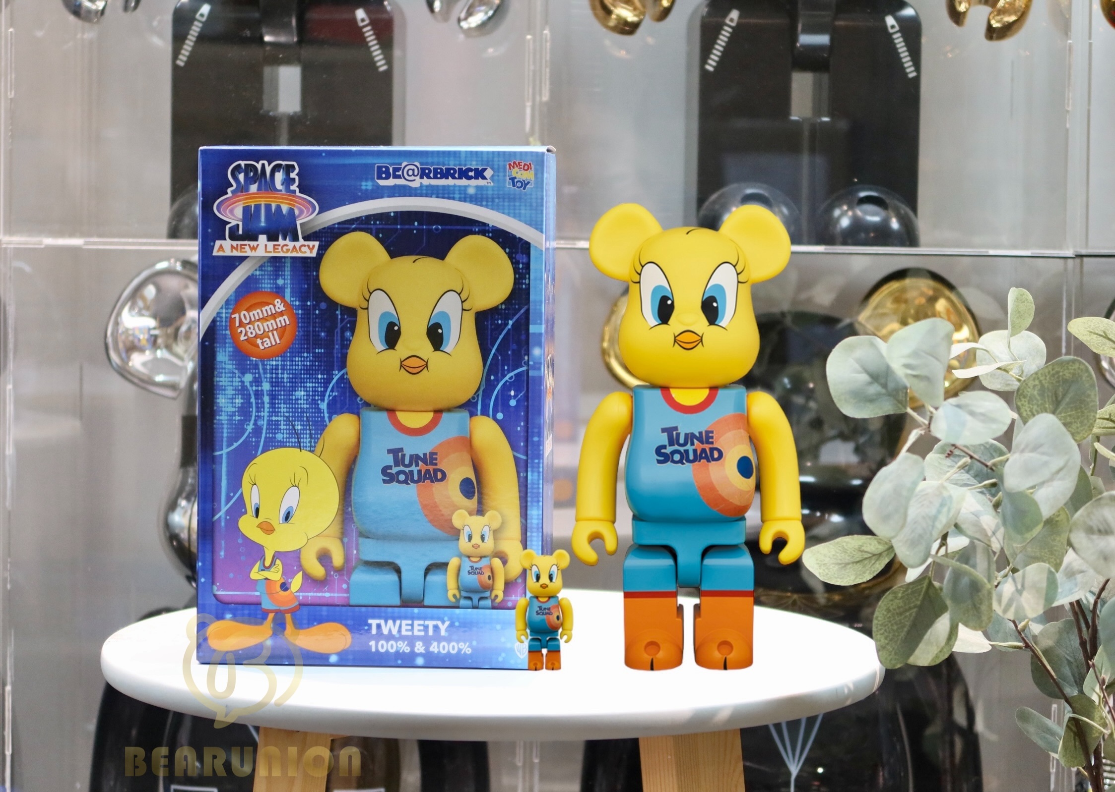 只限有付訂金客人Bearbrick 400% 100% TWEETY