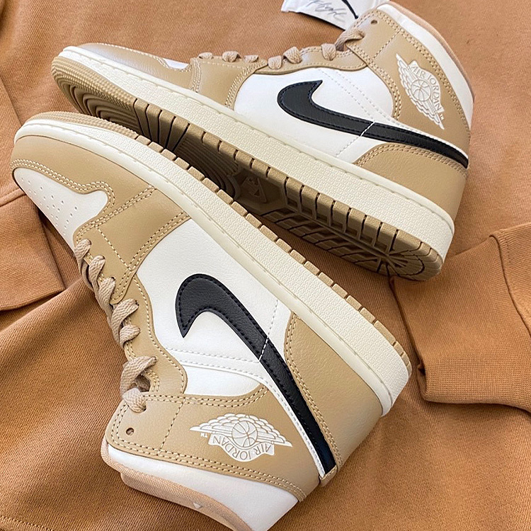 WMNS AIR JORDAN 1 MID 女鞋 卡其 珍珠奶茶 BQ6472-103