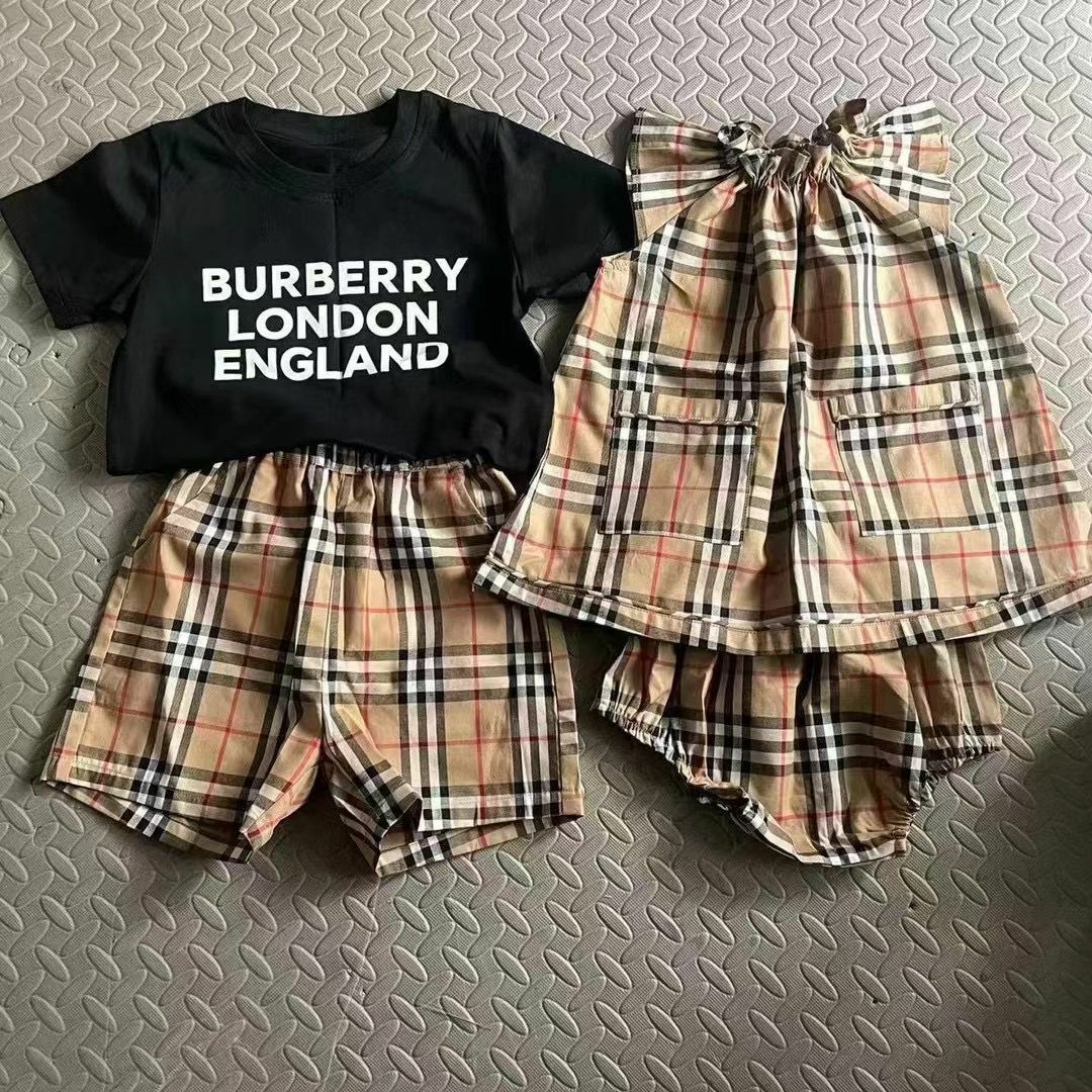 廠單 burberry 兄妹套裝
