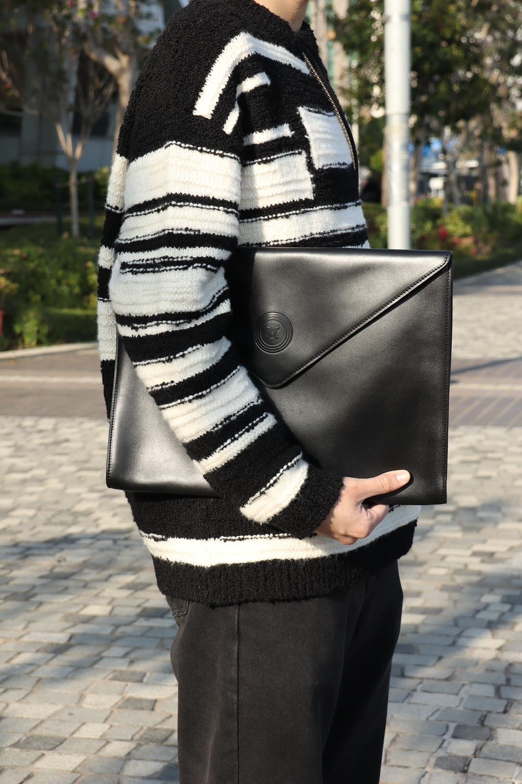 Celine 男裝手拿包🖤