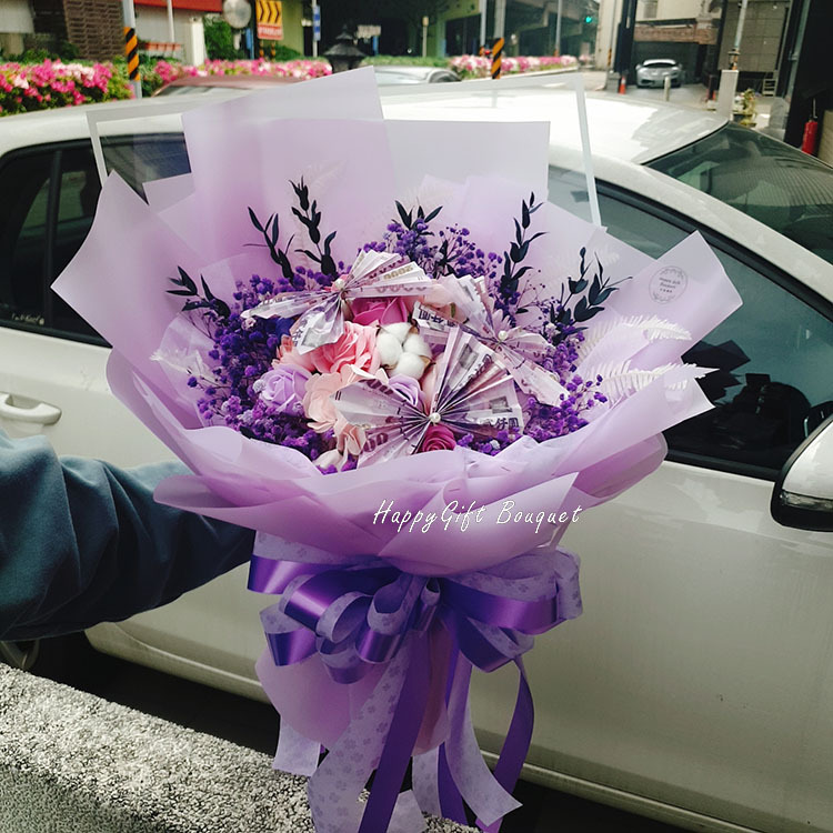 三朵蝴蝶鈔票紫色花束