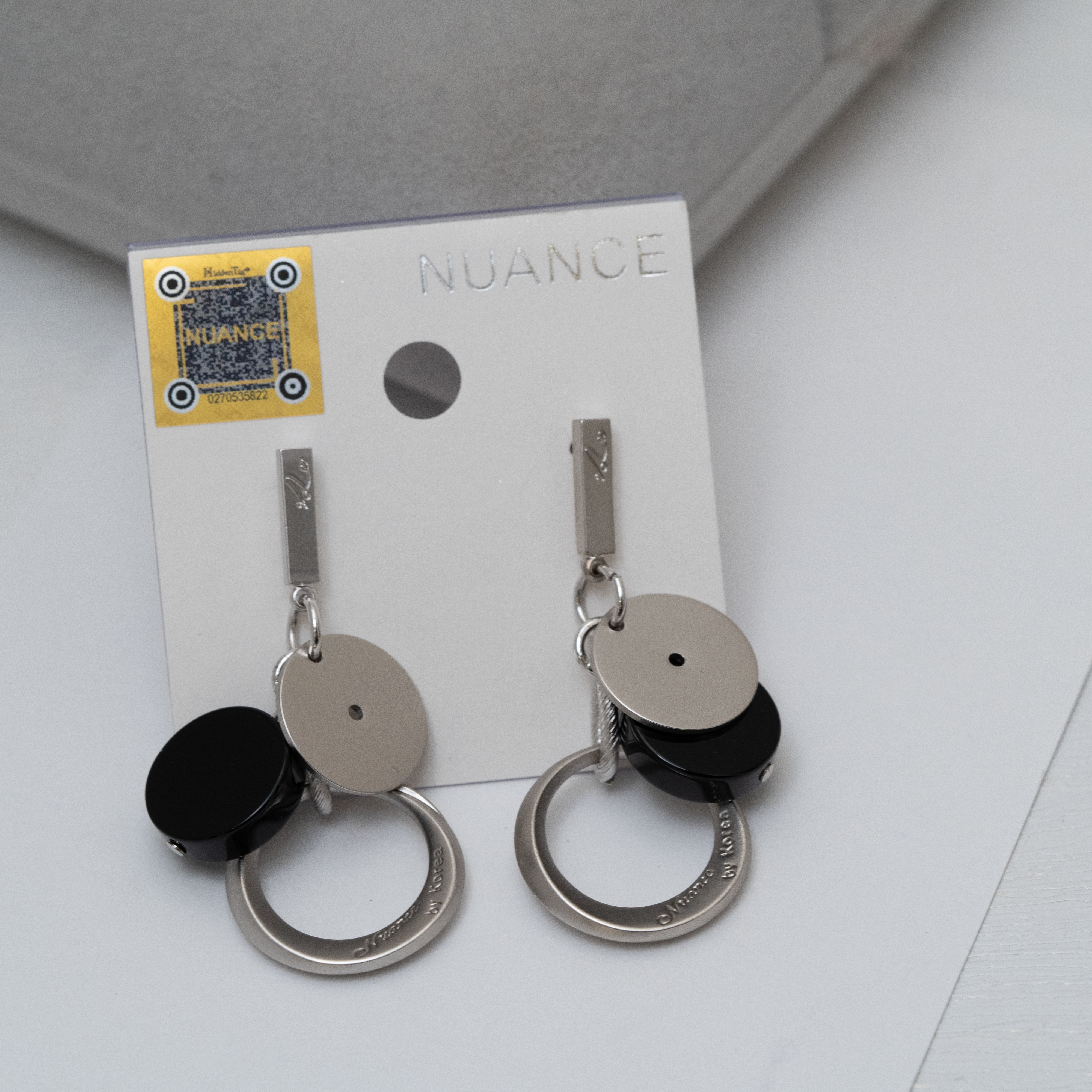 Nuance 圈形onyx型格耳環