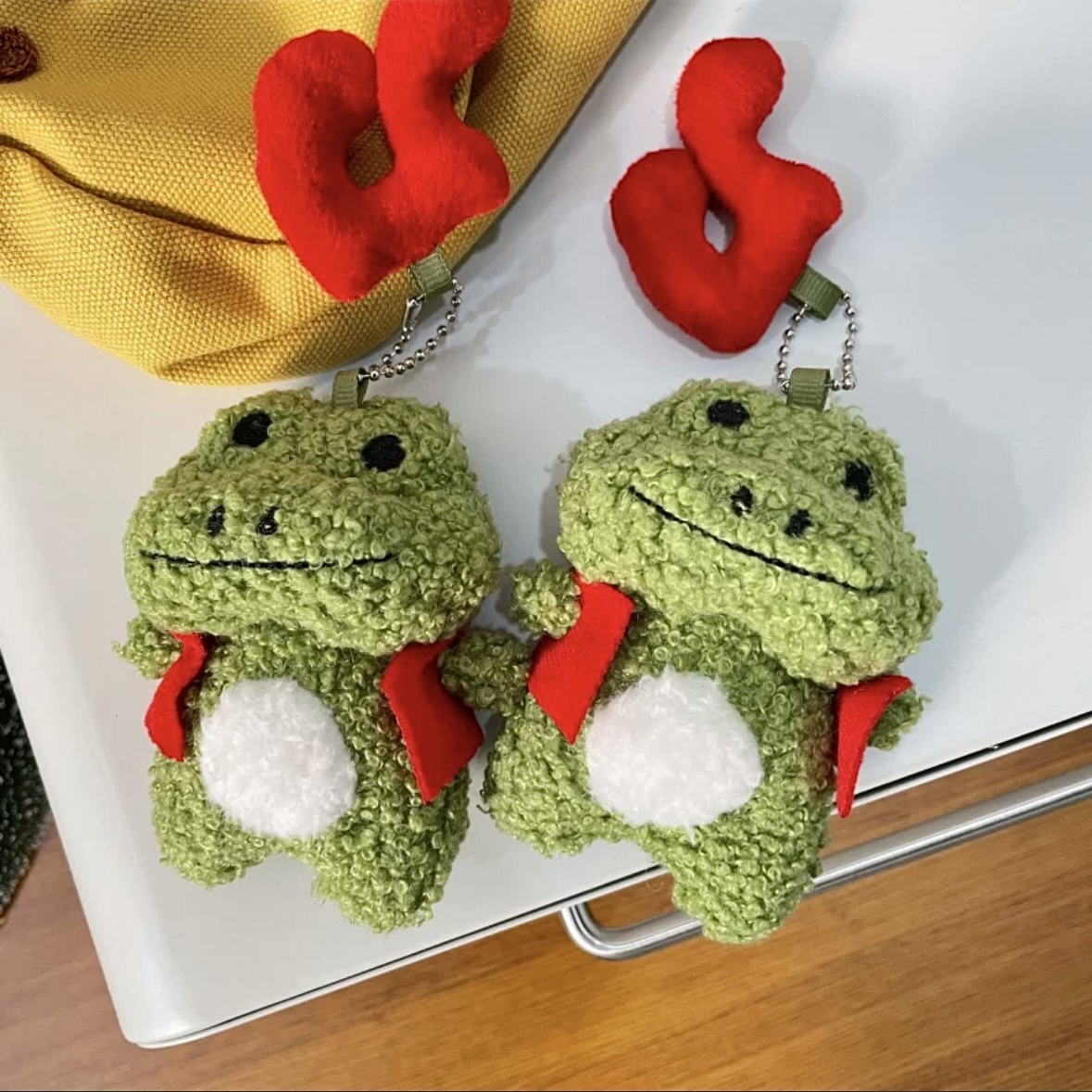 《33072》穿紅背心的小青蛙