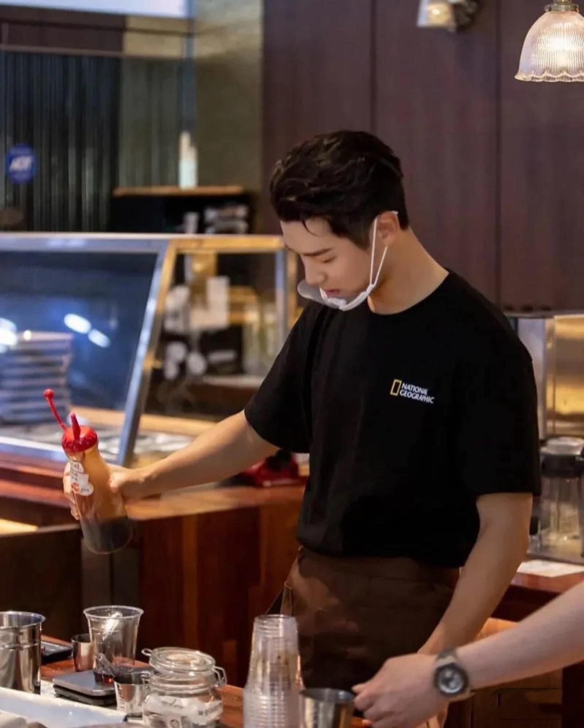 <不管多賠‼就是要清🔥> National Geographic 國家地理頻道 LOGO短袖2件組 附收納袋 黑+白