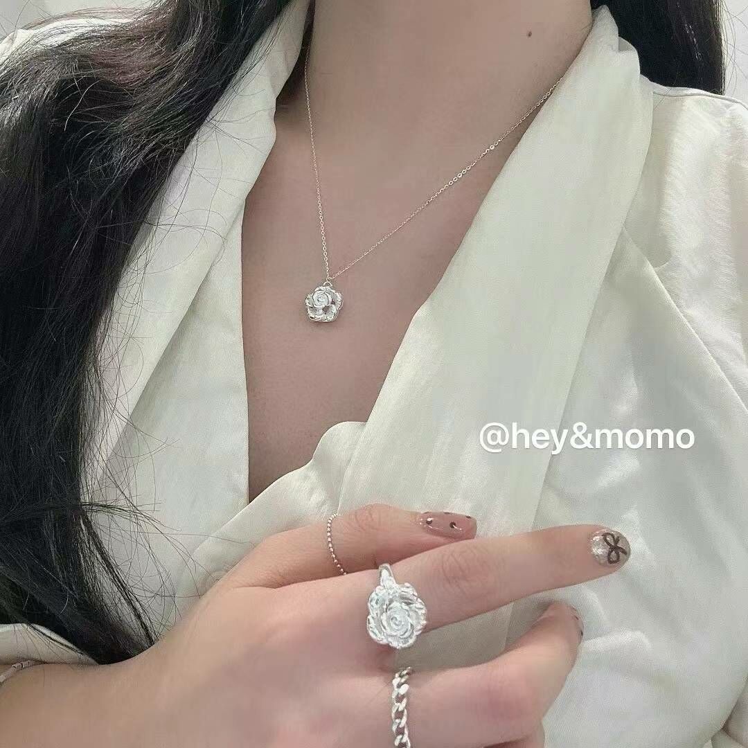 HM2406 ⚪️925 銀 大香香山茶花系列 氣質頸鏈