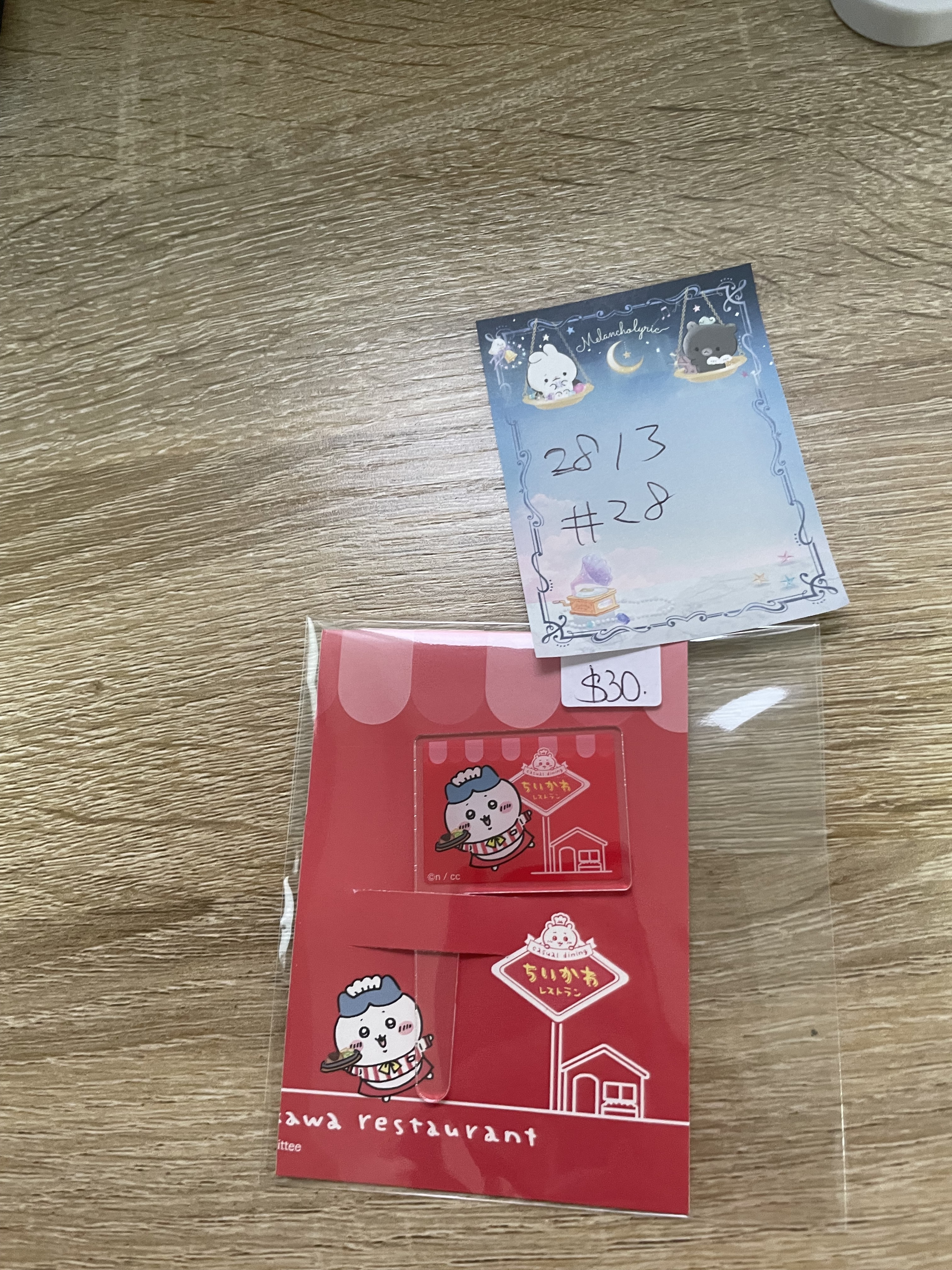 CHIIKAWA  八字貓 立牌#28