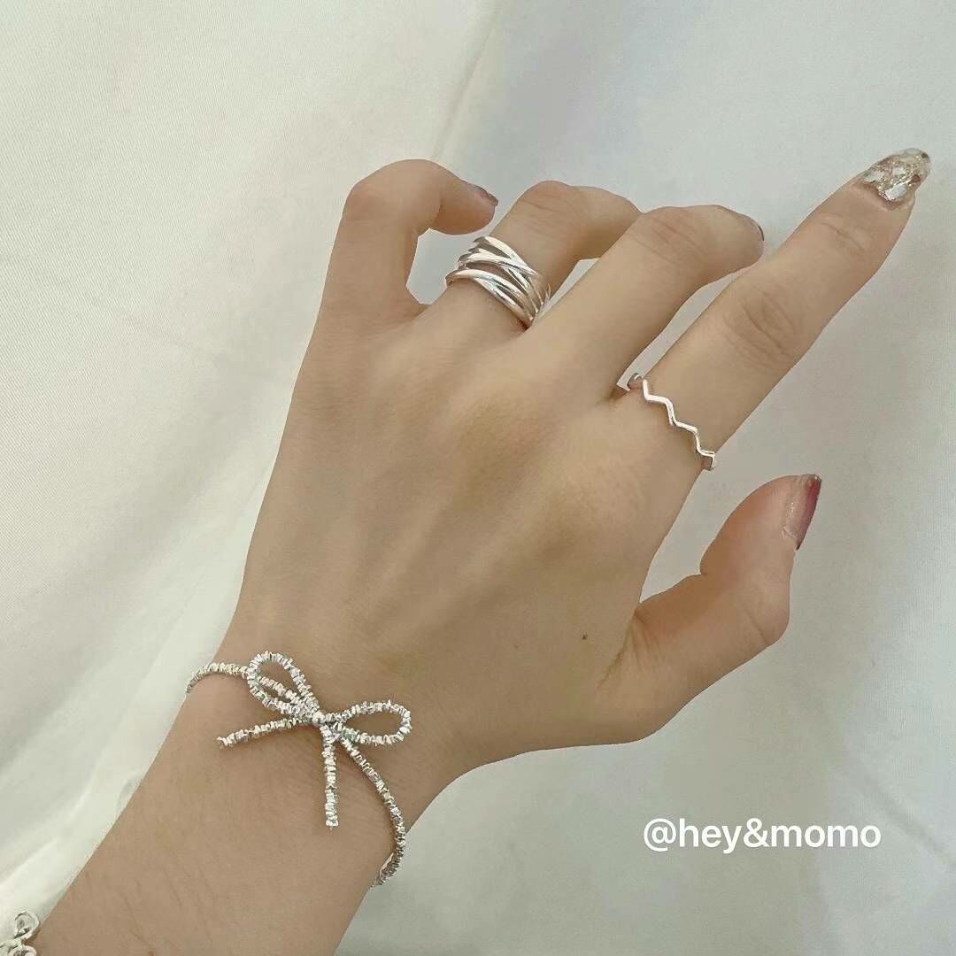 HM2415 ⚪️925 銀 超火時尚碎銀蝴蝶結手鍊