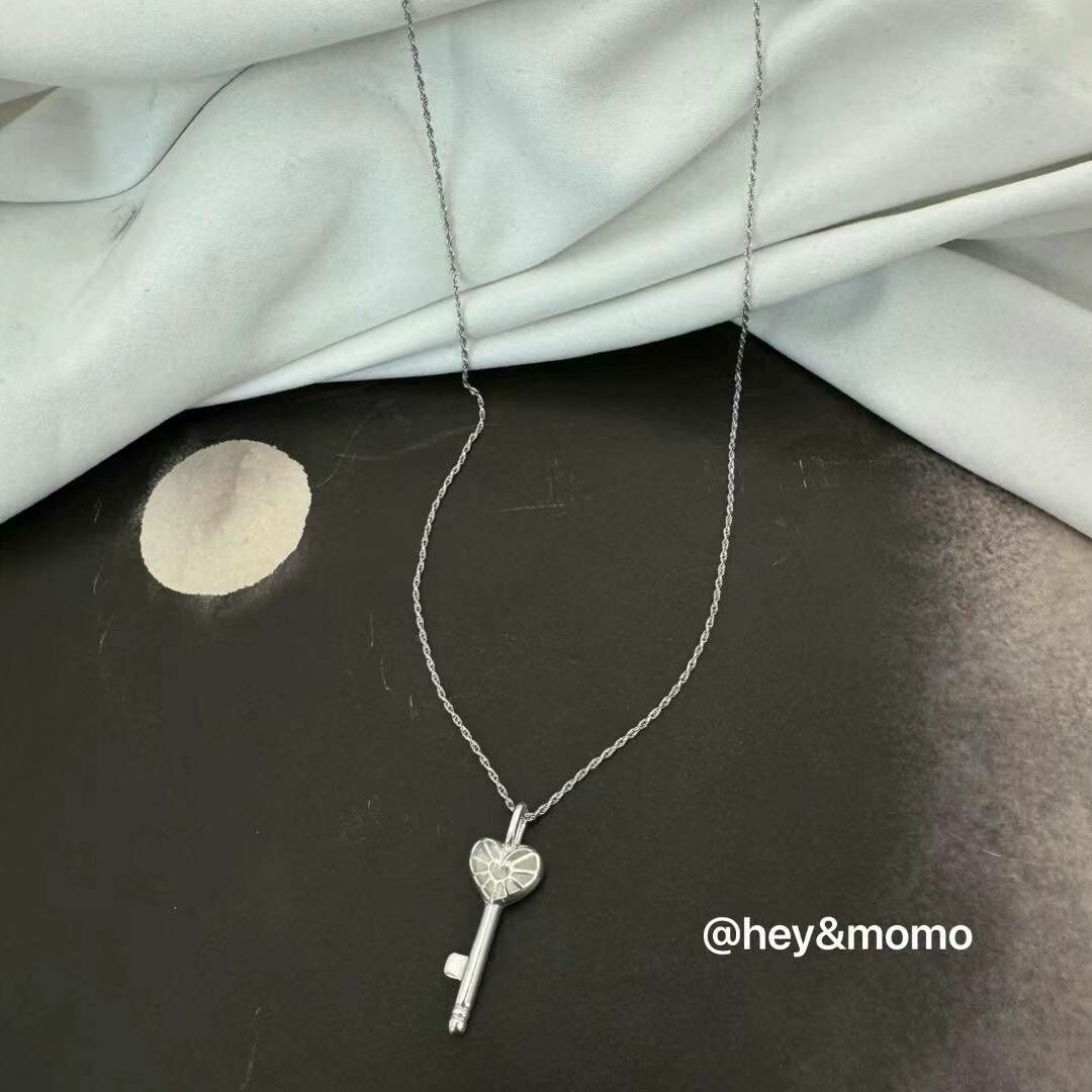 HM2424  ⚪️925 銀 麻花鏈➕鏤空鑰匙吊墜項鍊