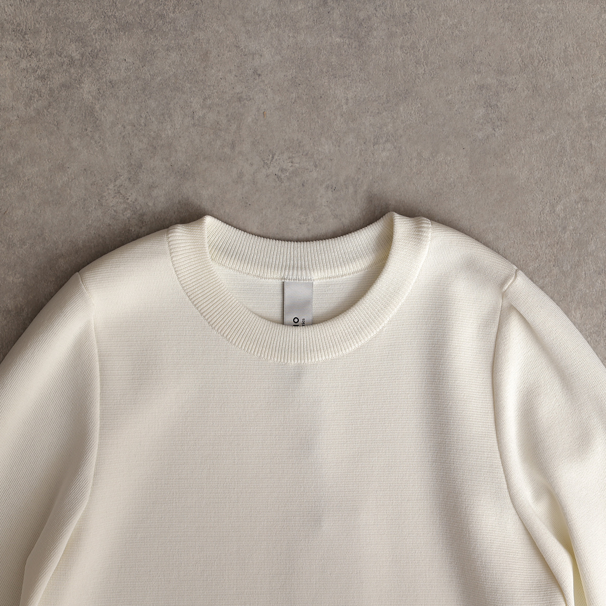 CHONO袖釦針織上衣 （白）