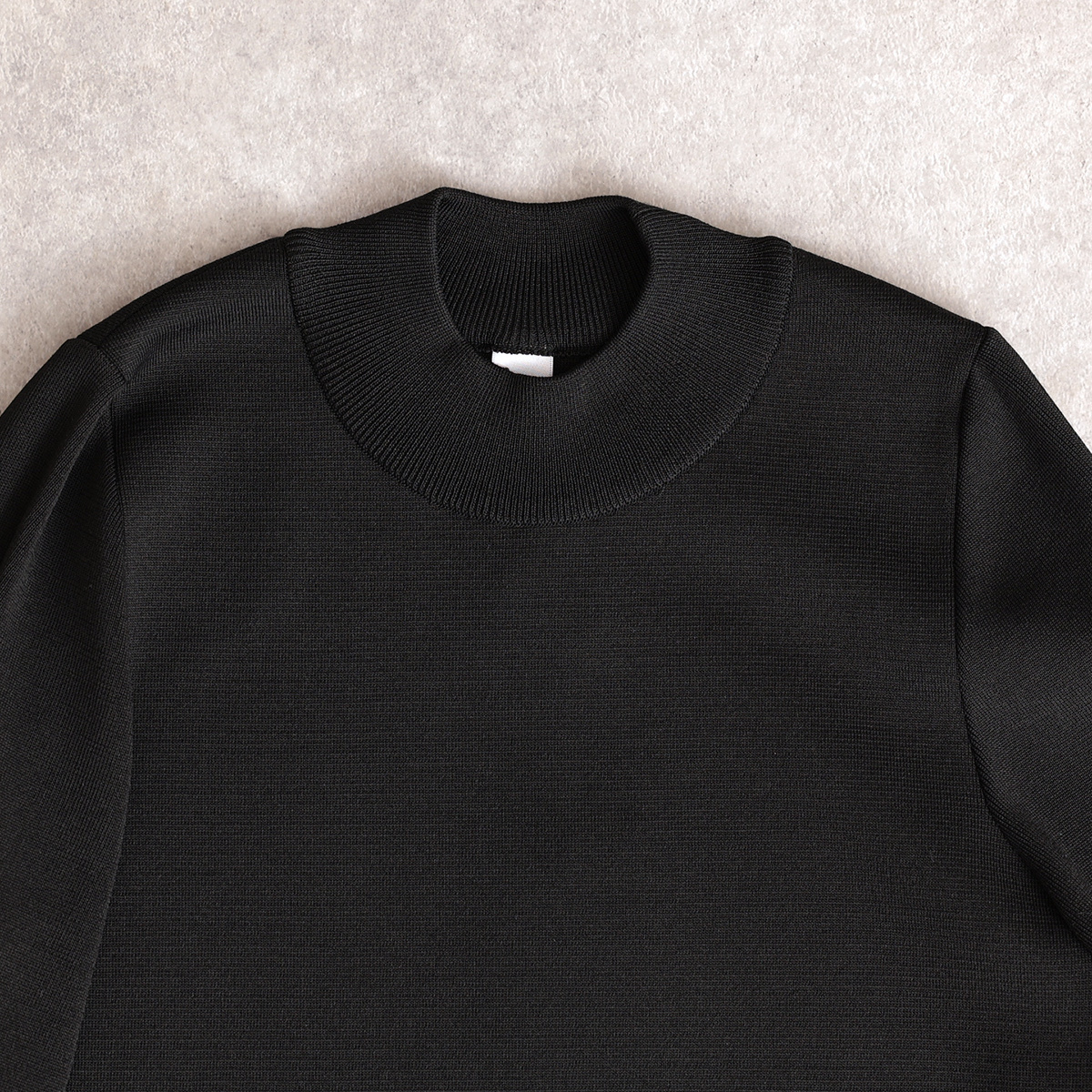 CHONO袖釦高領針織上衣 （黑）