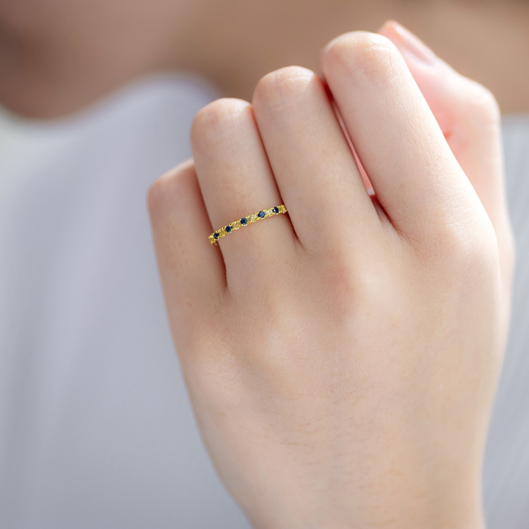 藍寶石黃色藍寶石18K跳鑲線戒