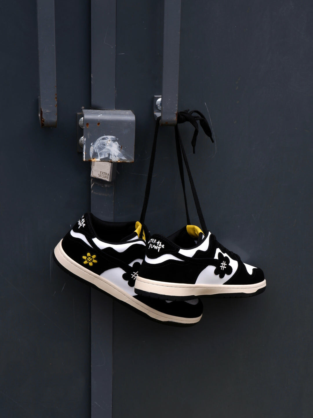 【APAIR】預購 Water The Plant Mono Kicks Black White 花花 板鞋 WTPS112693001