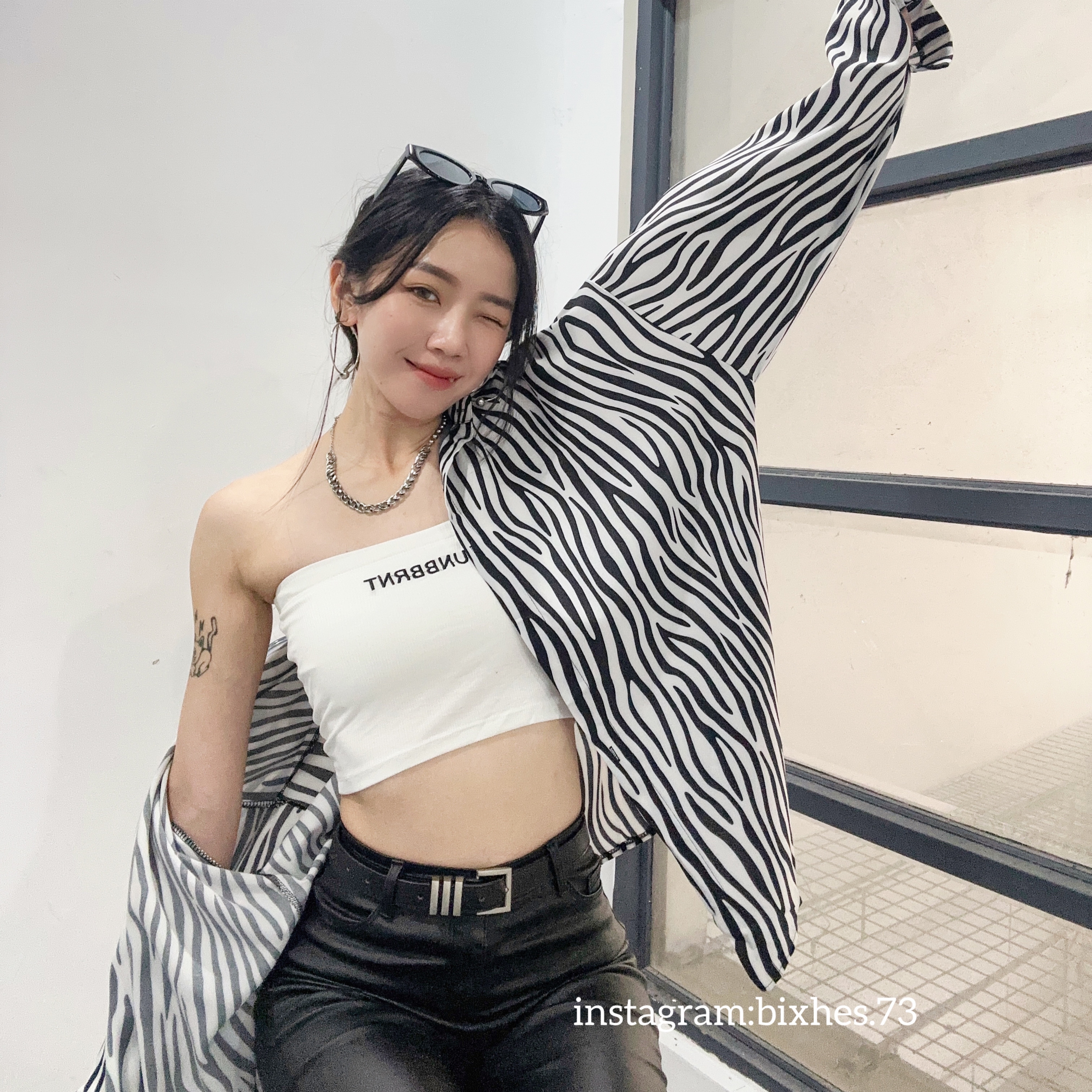 刺繡字母平口背心(C00058)