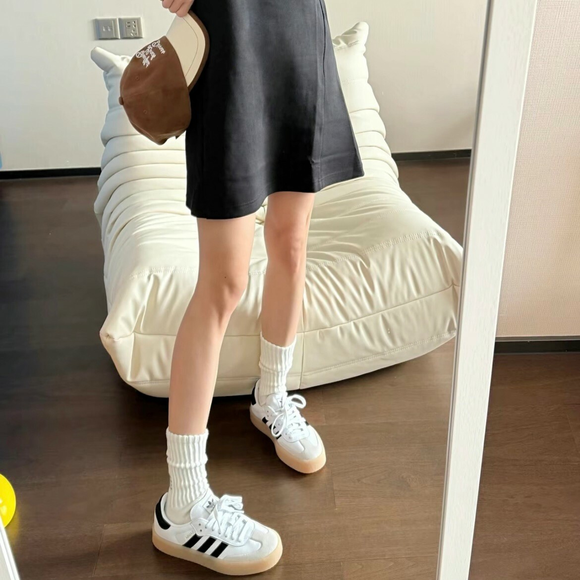 【代購】adidas originals SAMBAE W 百搭舒适 包裹性耐磨 低帮 板鞋 女款 白色 IG5744