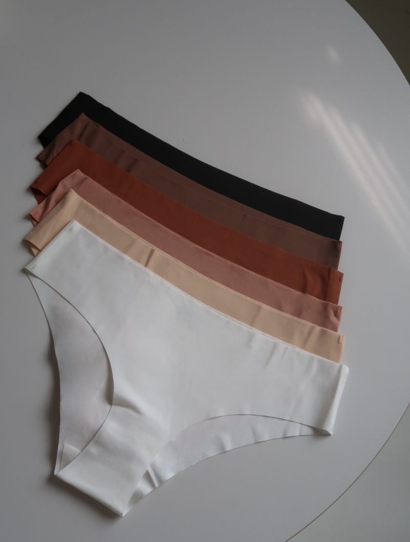 Invisible underwear無痕冰絲內褲