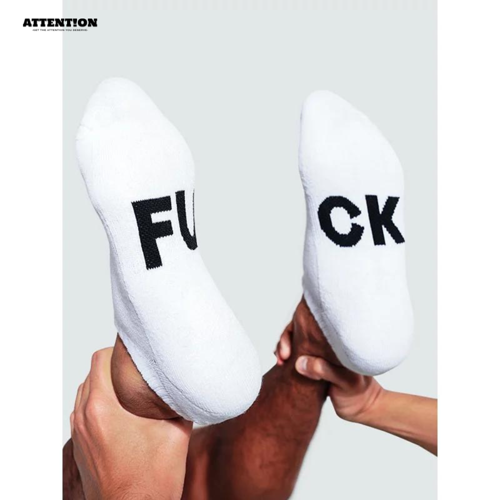 Sockkon FUCK 字母短版船型襪