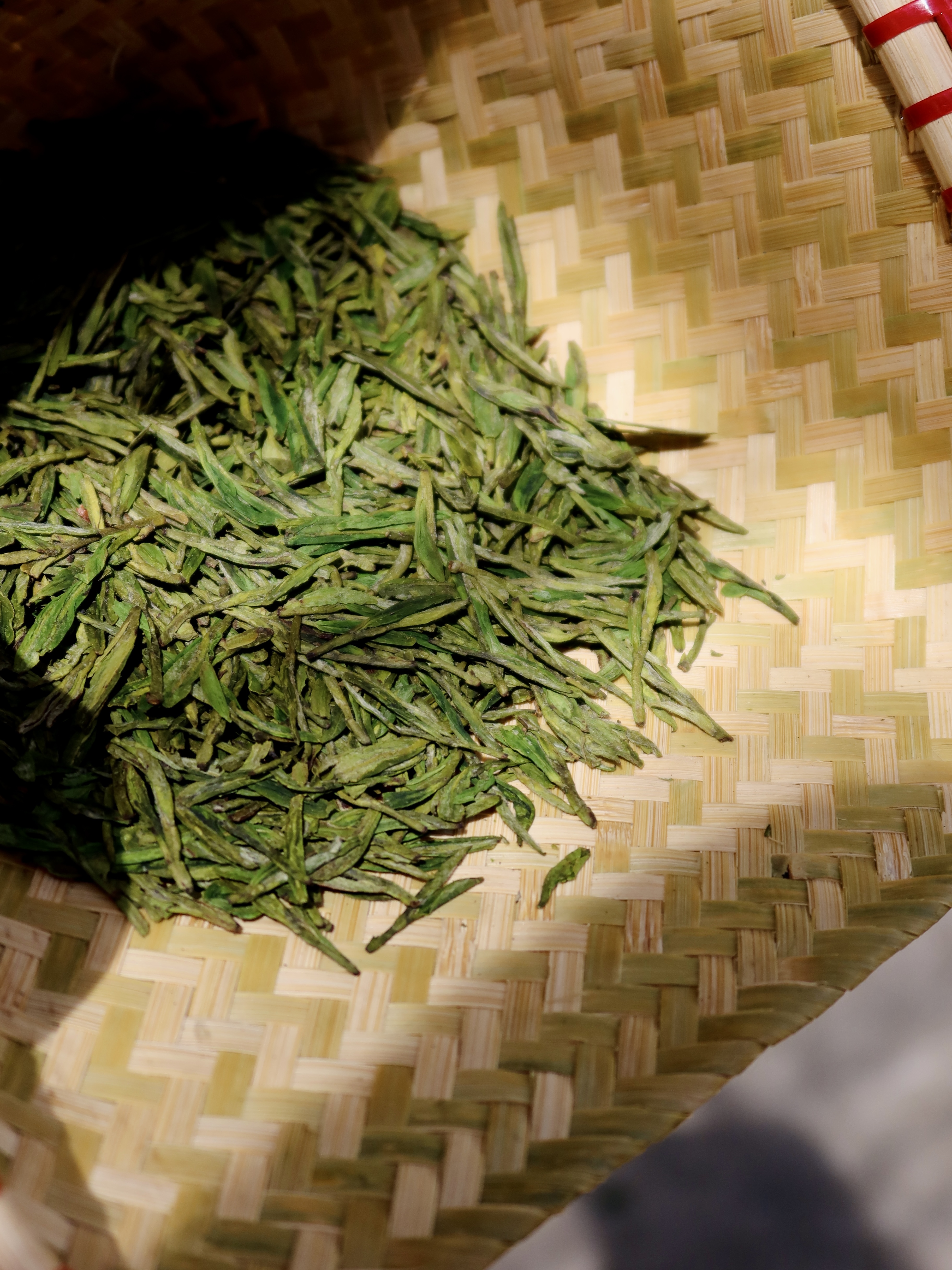 西湖龍井2024年春茶核心產區梅家塢43頭采125g/包傳統包裝嫩花甜香鮮爽