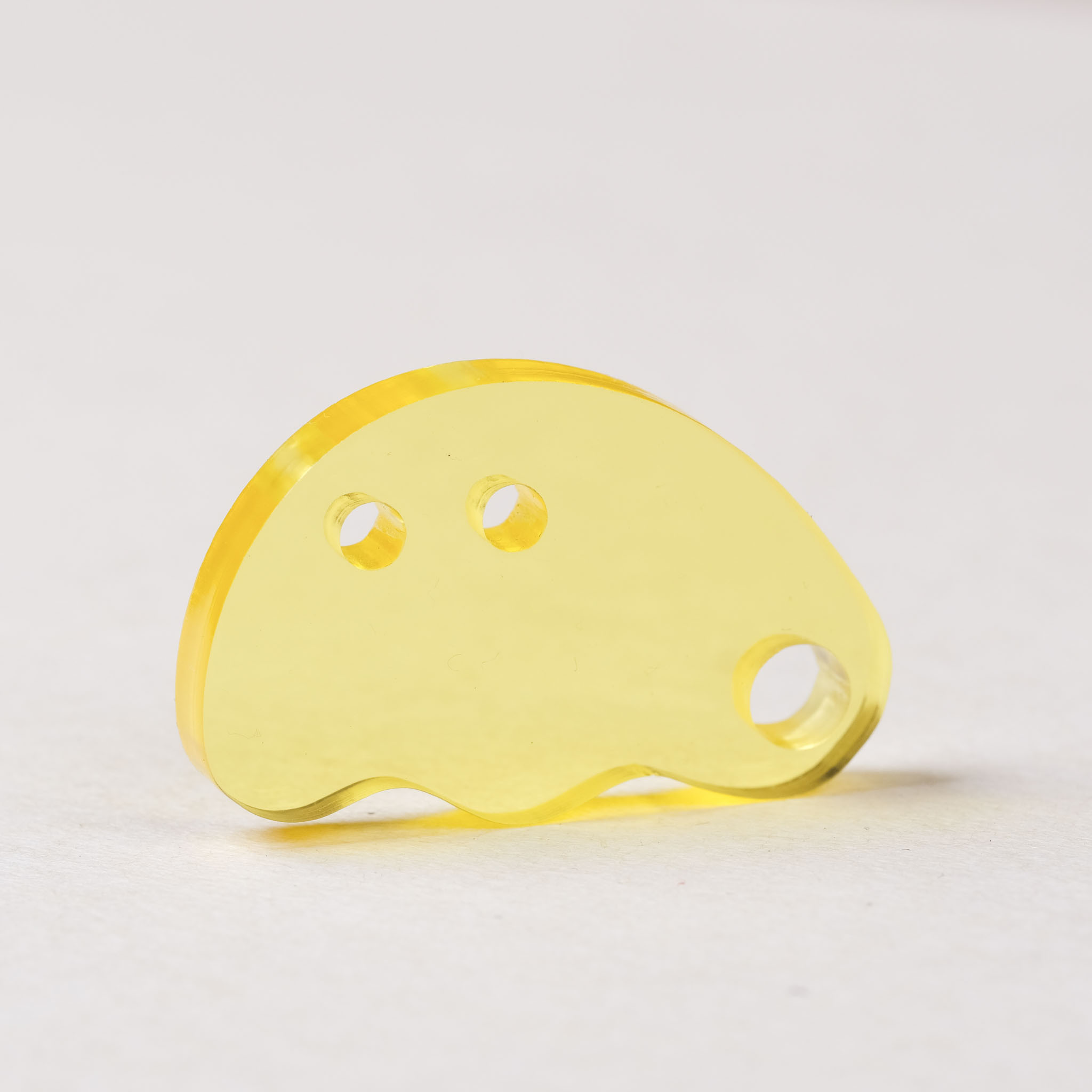 歐姆蛋 不明物體 5mm壓克力掛飾 透明黃 ｜一分之一工作室 台灣