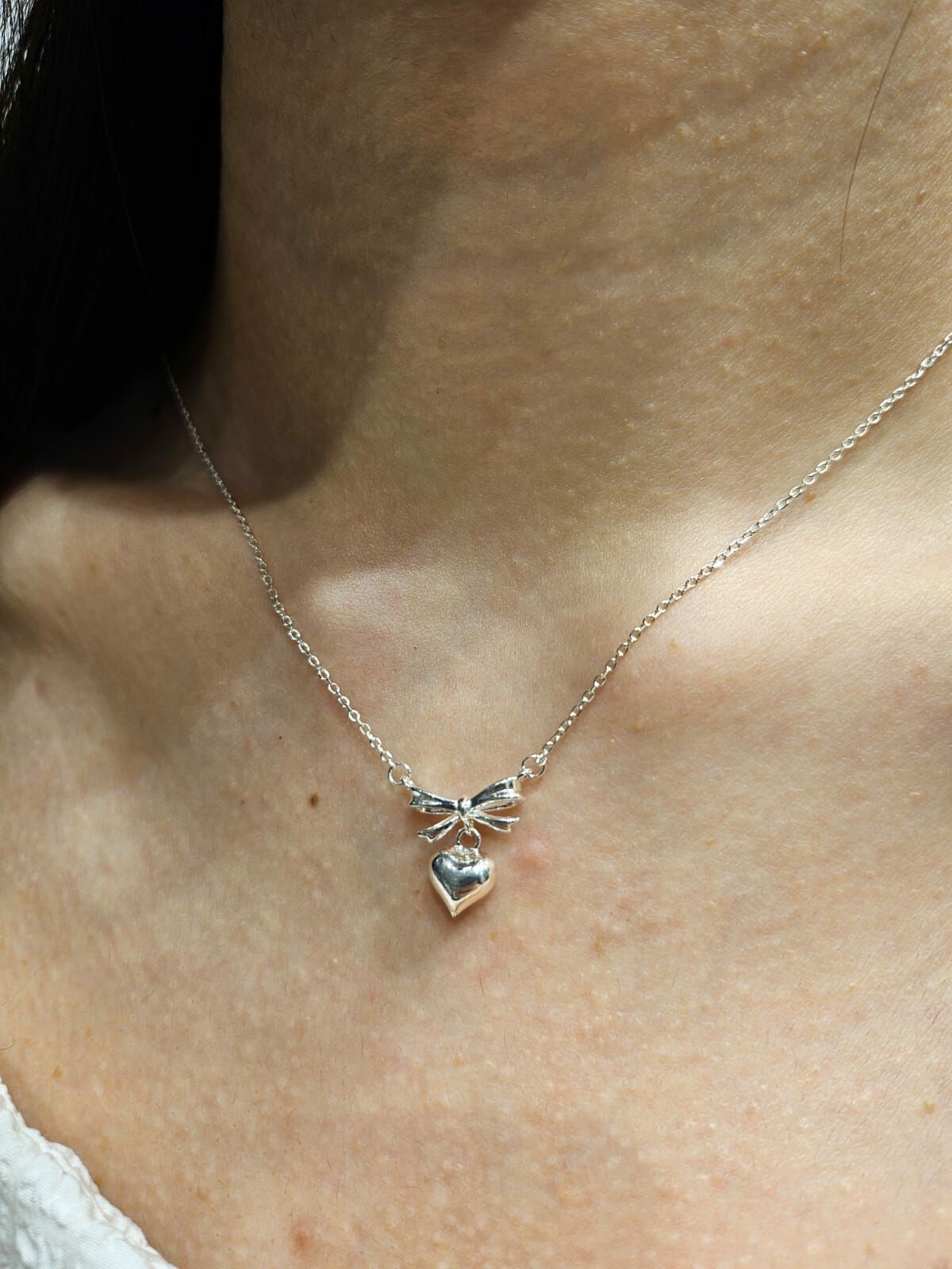 HM2403 小型蝴蝶結加愛心吊墜頸鏈