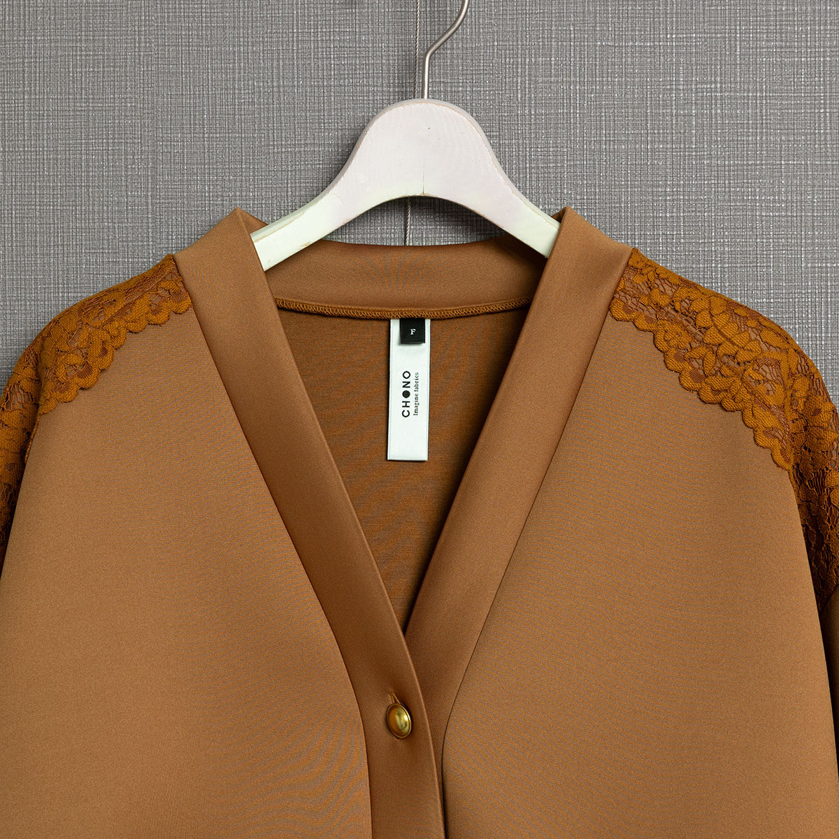 CHONO雙素材～蕾絲&太空棉外套(卡其）