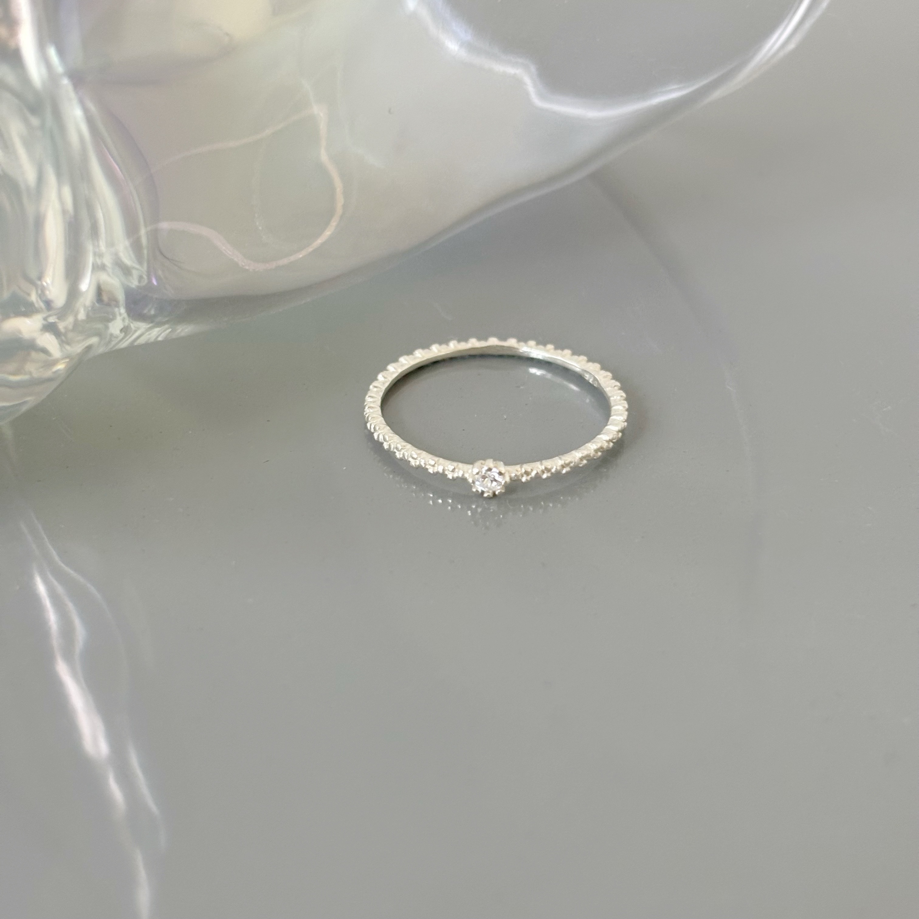 珊瑚單顆鋯石戒指