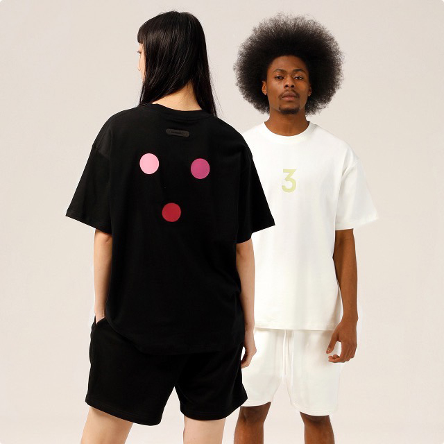 陳冠希 Clot INNERSECT 三生萬物 FOG ESSENTIAL 寬鬆圓領 背後圓點 胸口數字3 24年春夏新款  男女同款短袖 短TEE INN24SSTTE022*