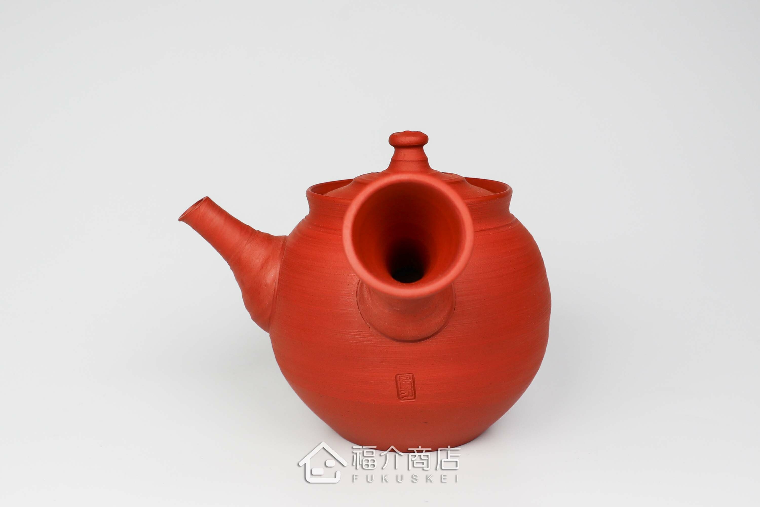 泡茶用的日本陶瓷茶壺