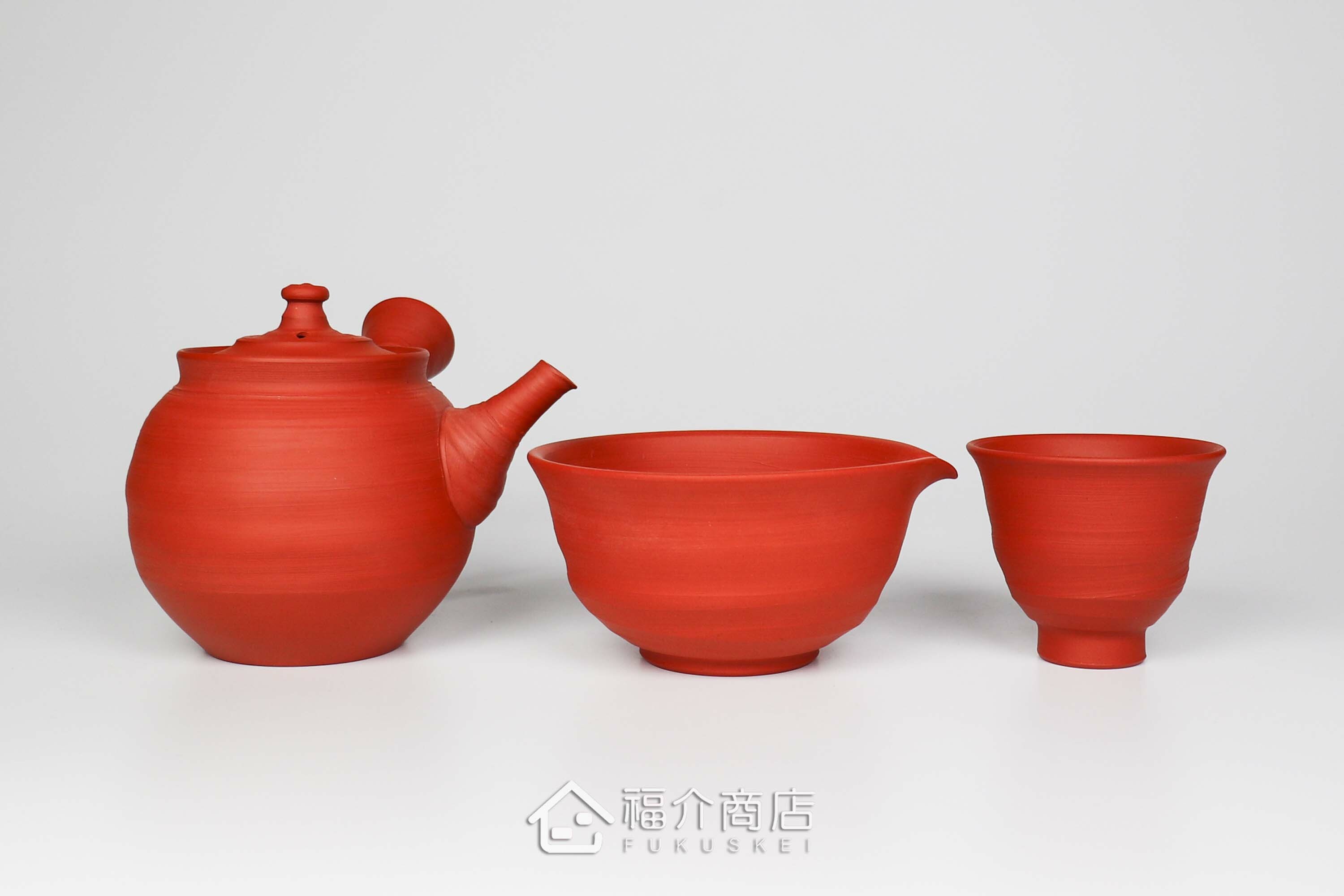 泡茶用的日本陶瓷茶壺