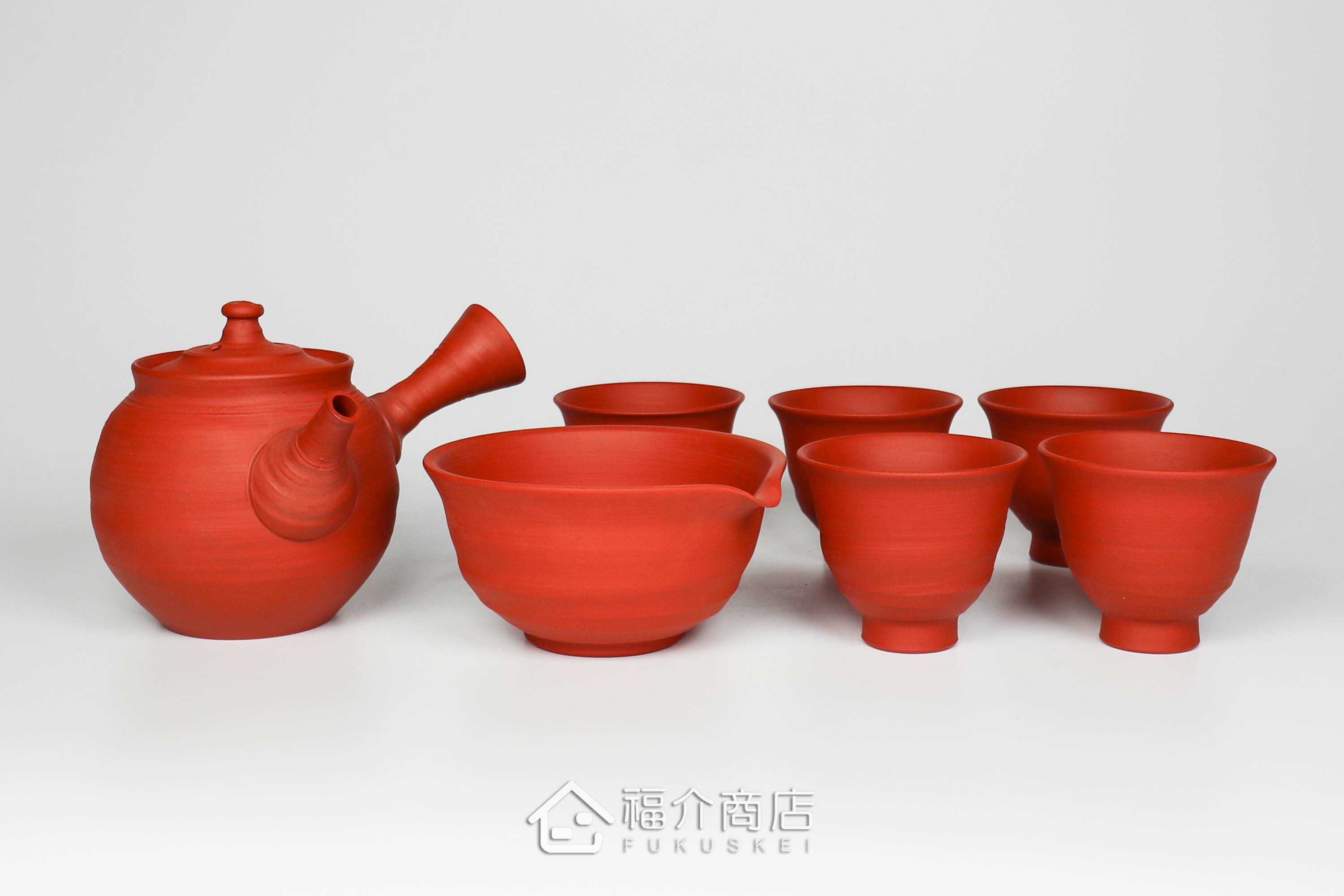 泡茶用的日本陶瓷茶壺