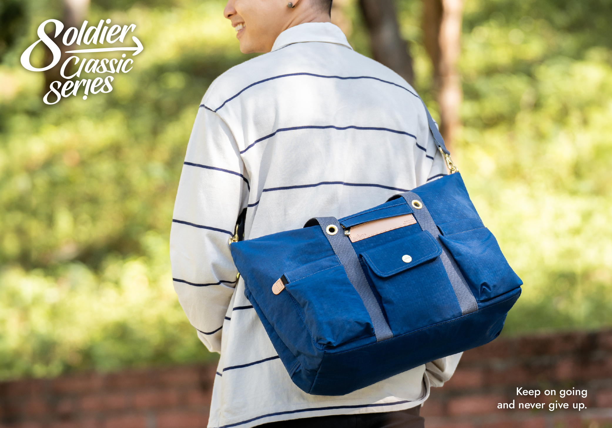 satana Soldier 趣遊行者旅行袋 海軍藍色 SOS3020-225 男生形象照