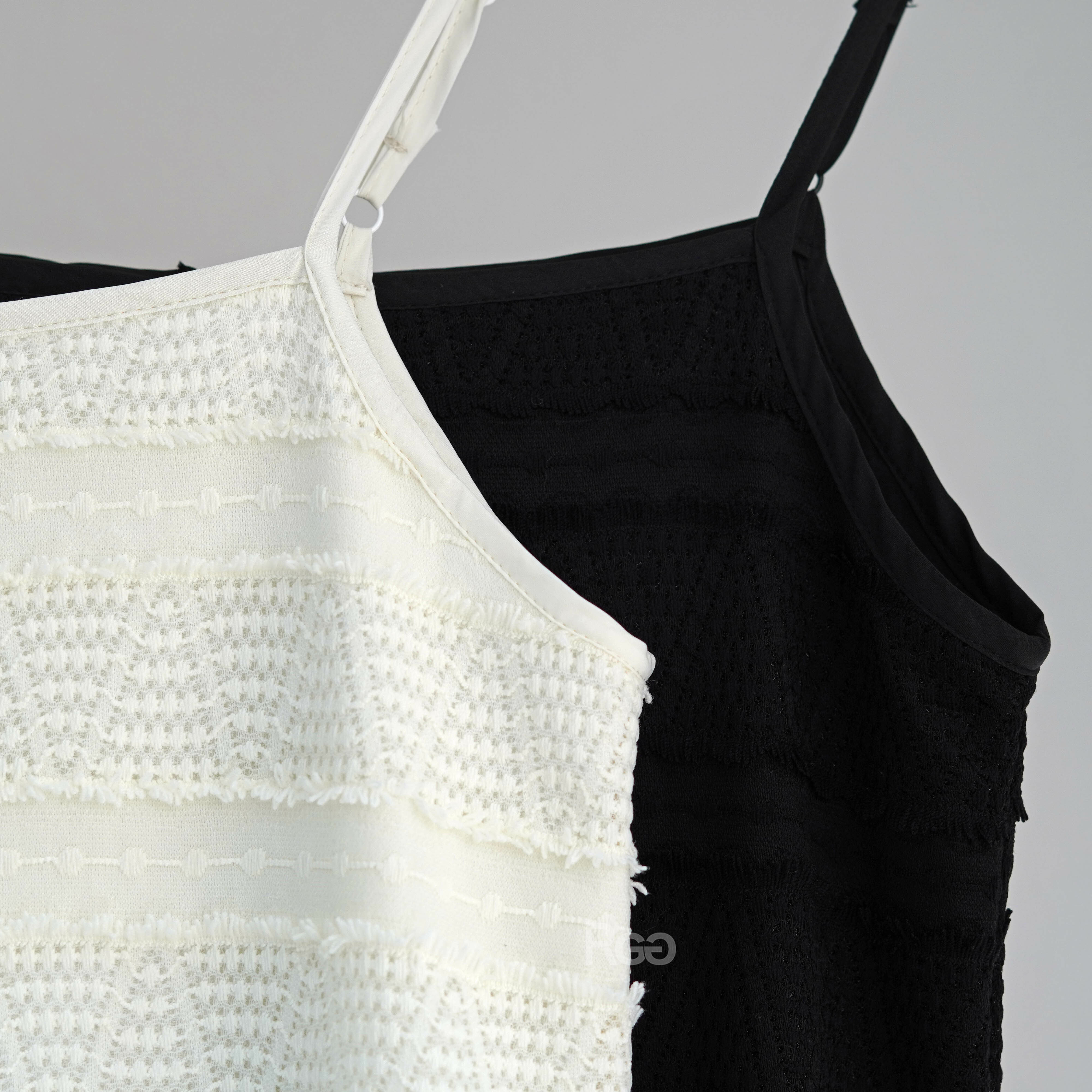 #88603 針織紋路鬚鬚長洋裝材質特寫照