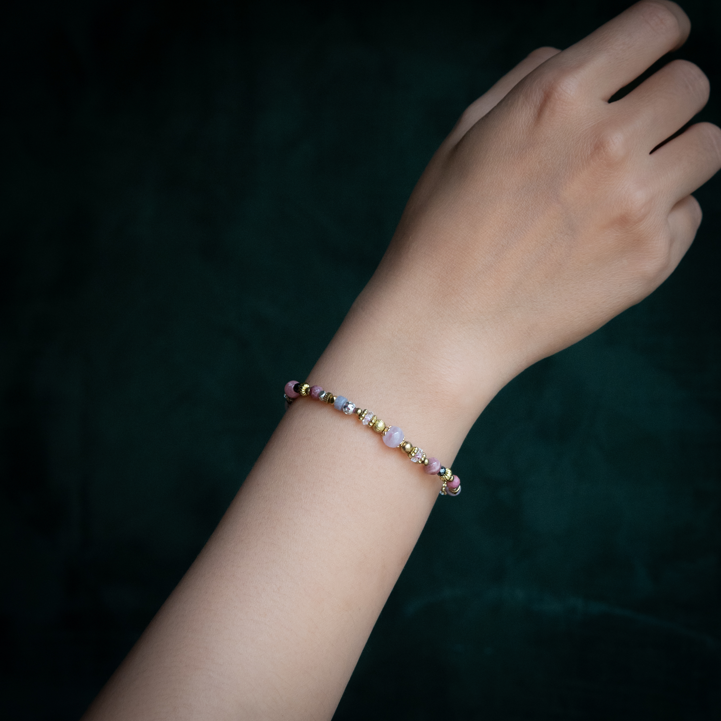 與自己墜入愛河｜粉晶玫瑰石手鍊 C1609