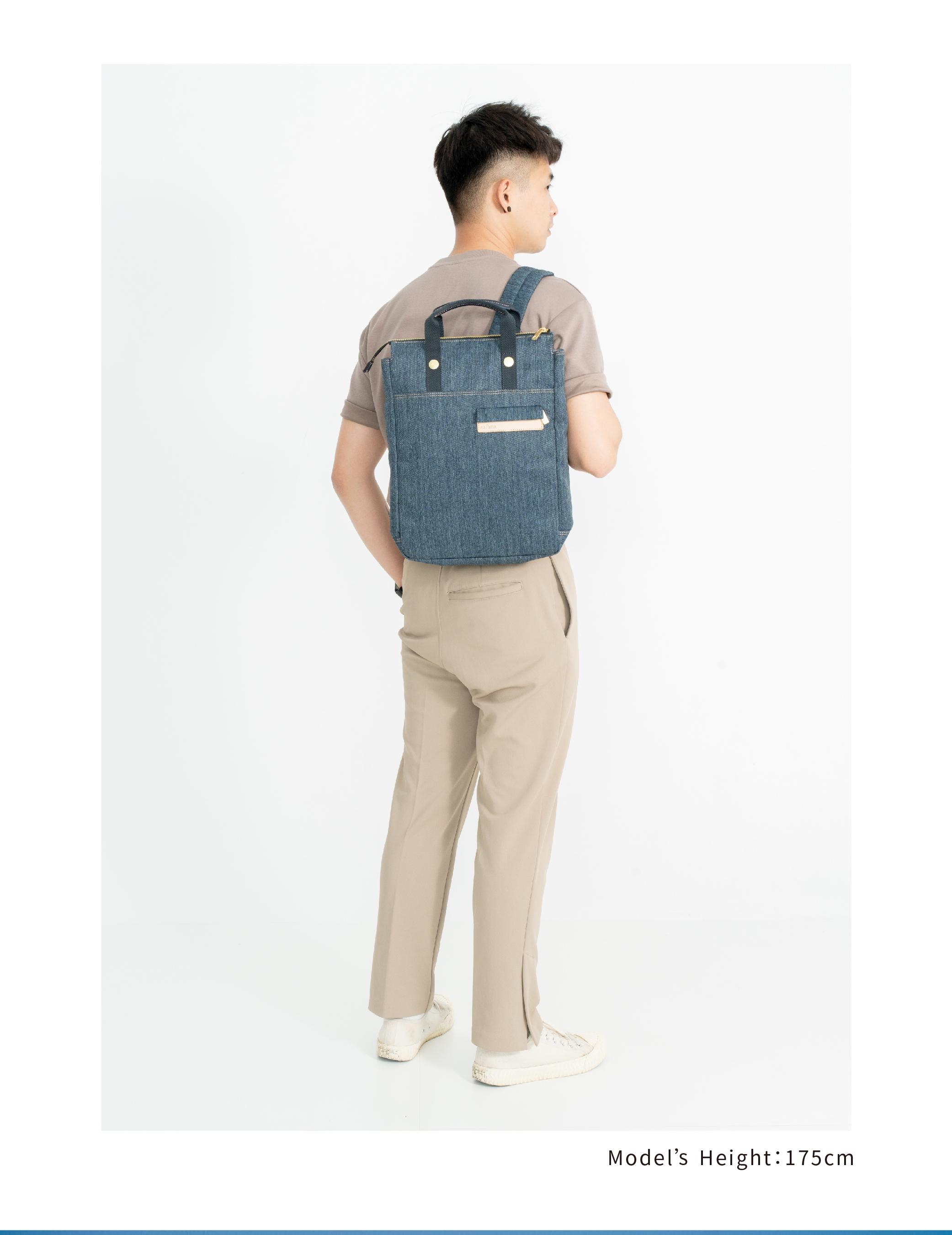 satana Denim 都會丹寧後背包 深丹寧藍 SDNN0170 男生身高比例照