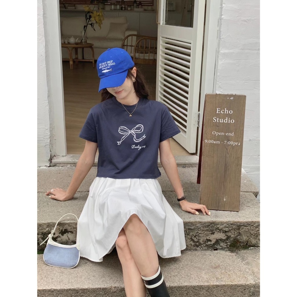 2053 大蝴蝶結刺繡短版