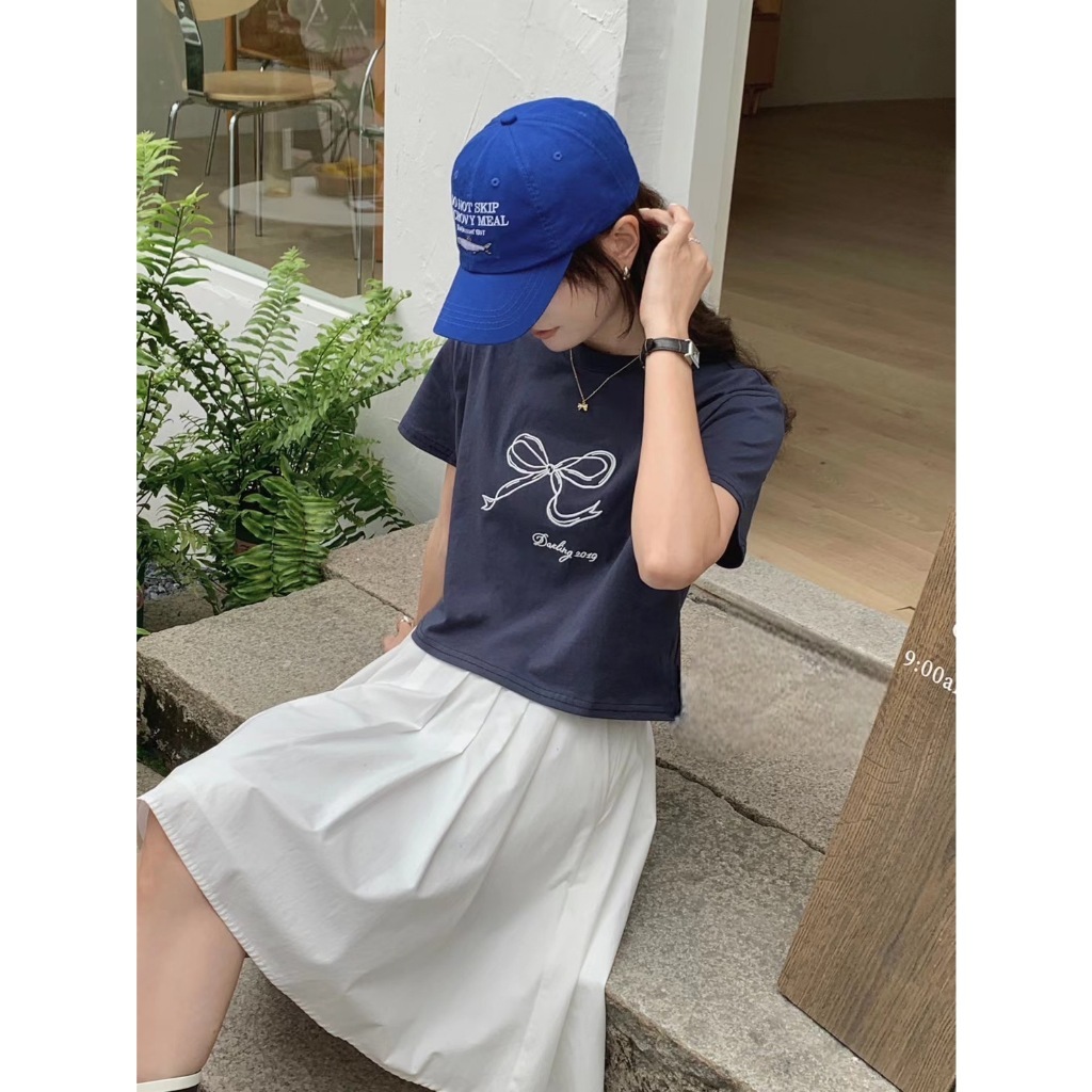 2053 大蝴蝶結刺繡短版